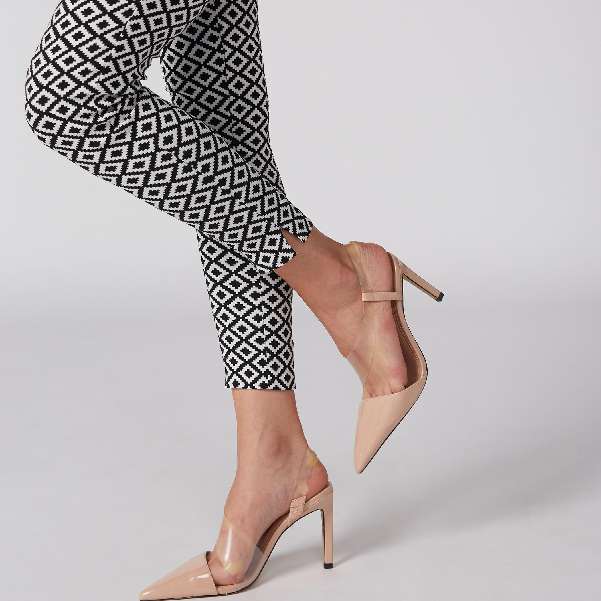 بنطال بطبعات وفتحات وخصر مطاطي-women-clothing-bottoms-trousers-image-5