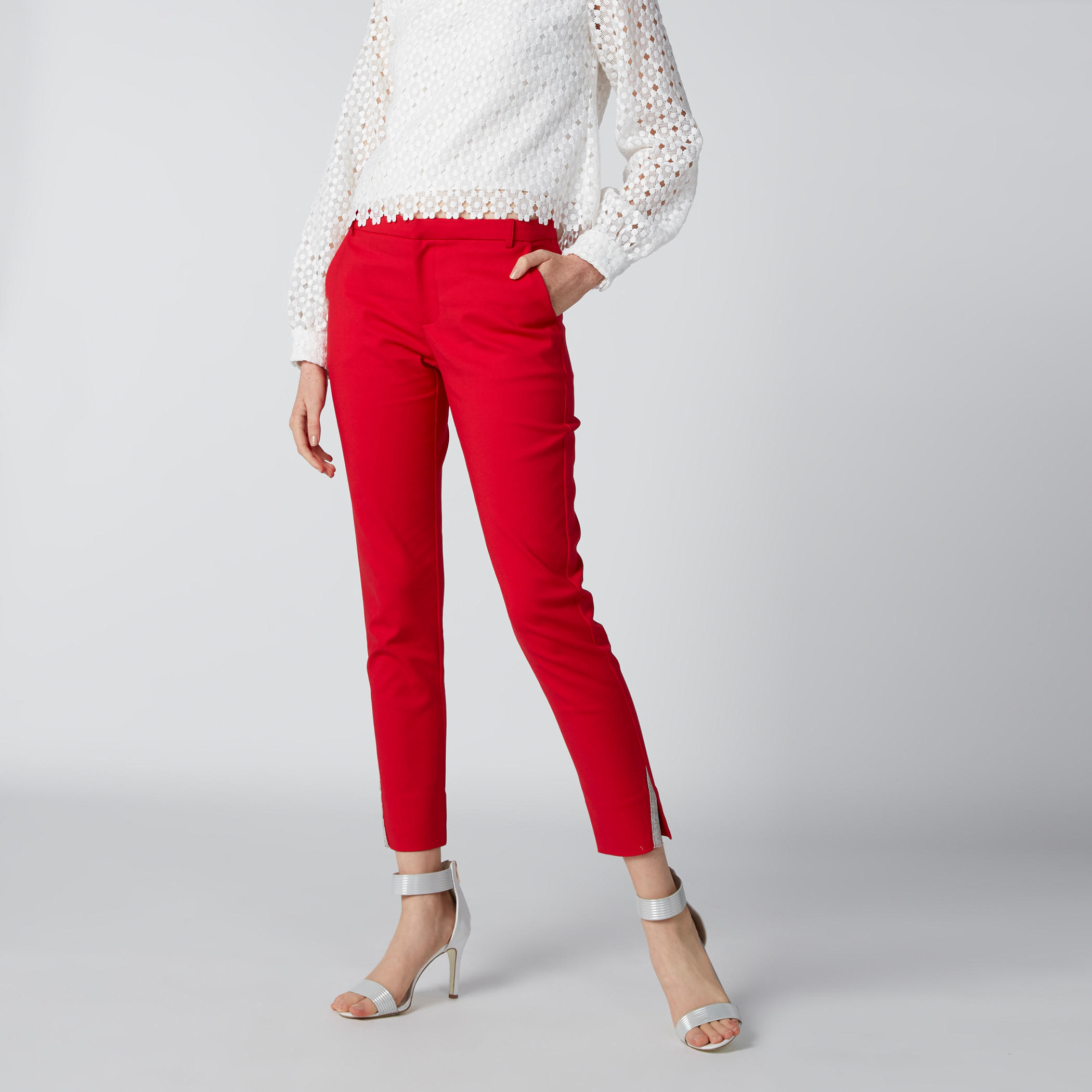 بنطال شينو بخصر متوسط الارتفاع وجيوب وحلقات للحزام وفتحات جانبية-women-clothing-bottoms-trousers-image-3