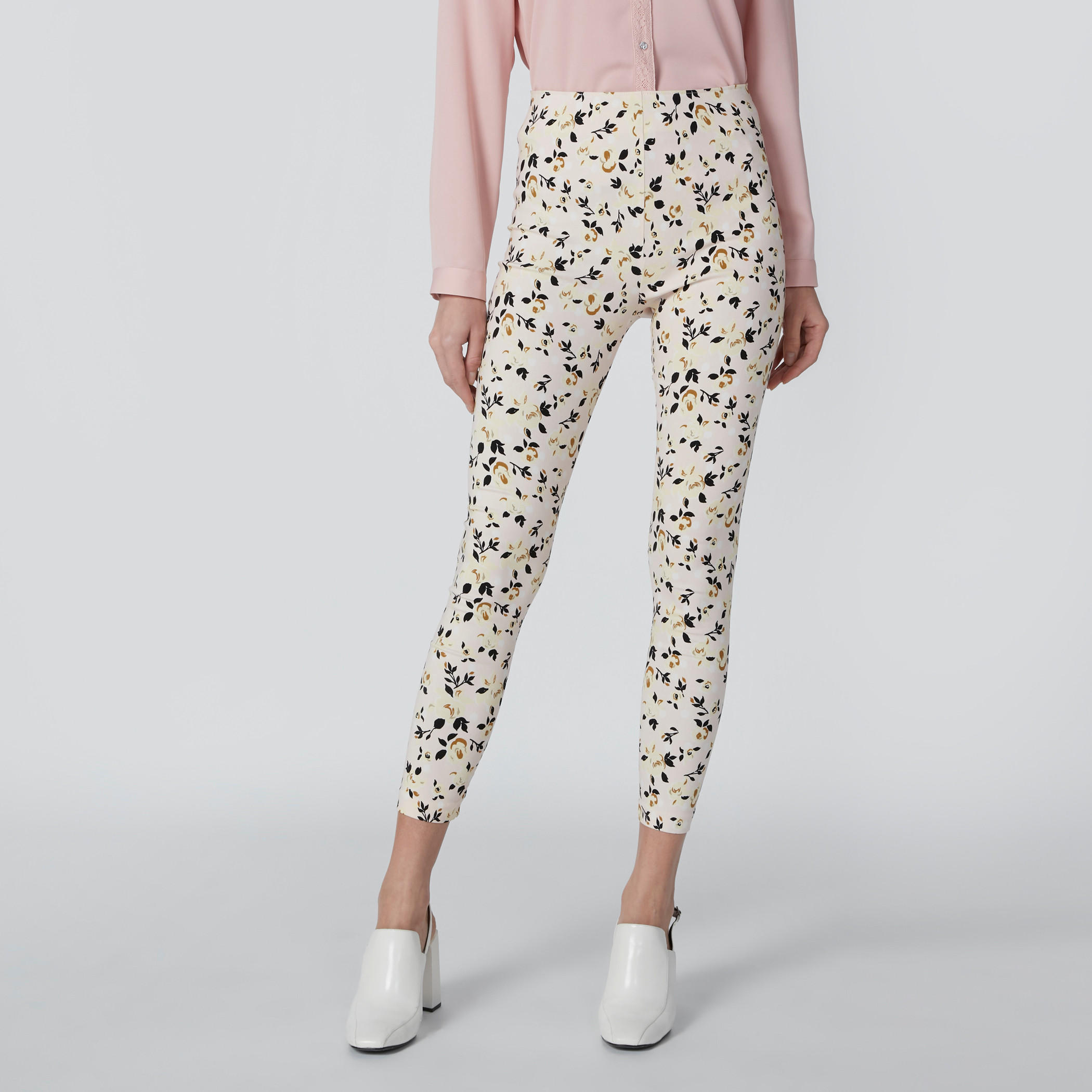 بنطال بقصّة ضيّقة وخصر مطّاطي وطبعات-women-clothing-bottoms-leggings-image-3
