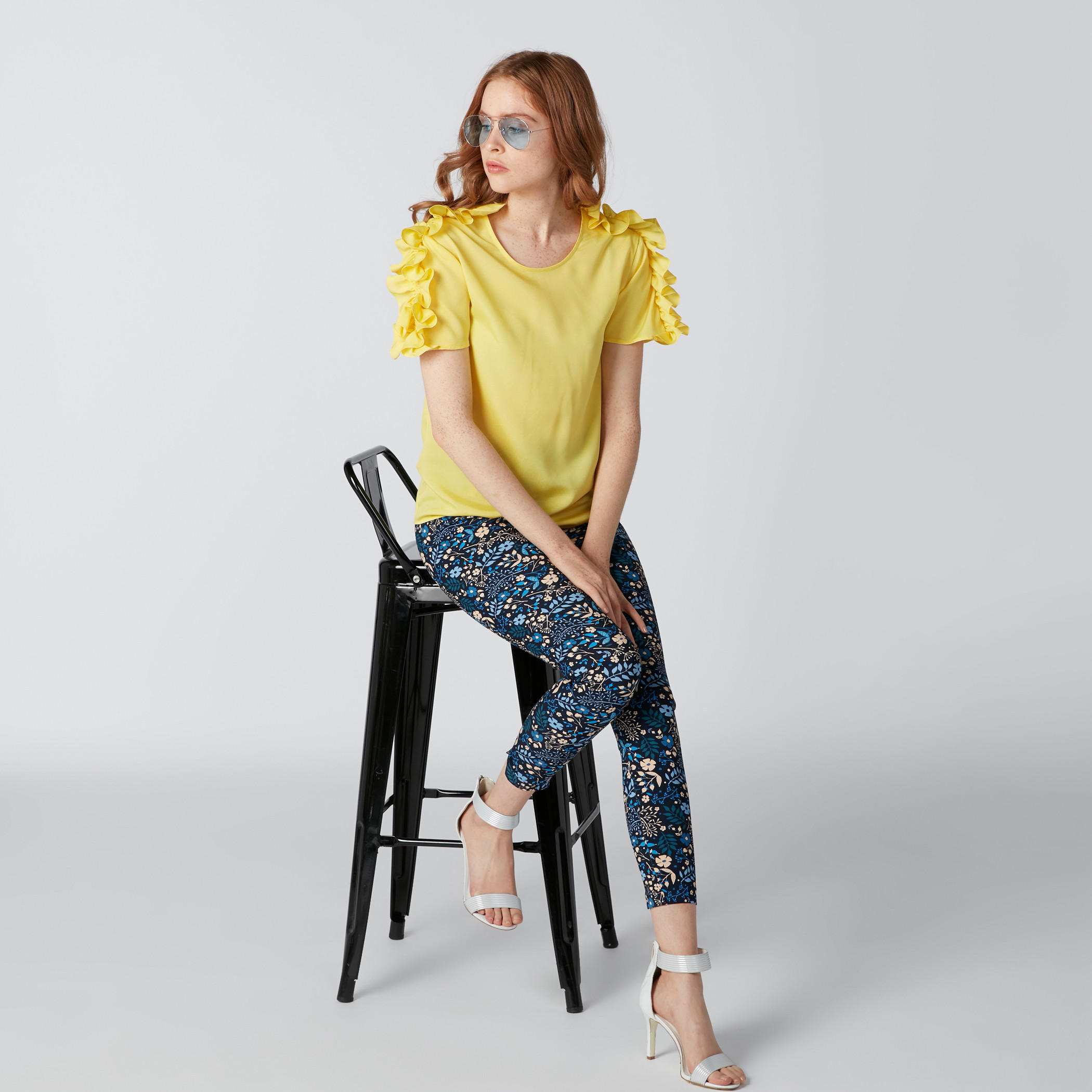 بنطال عالي الخصر بطبعات وقصّة سكيني وخصر مطاطي-women-clothing-bottoms-trousers-image-4