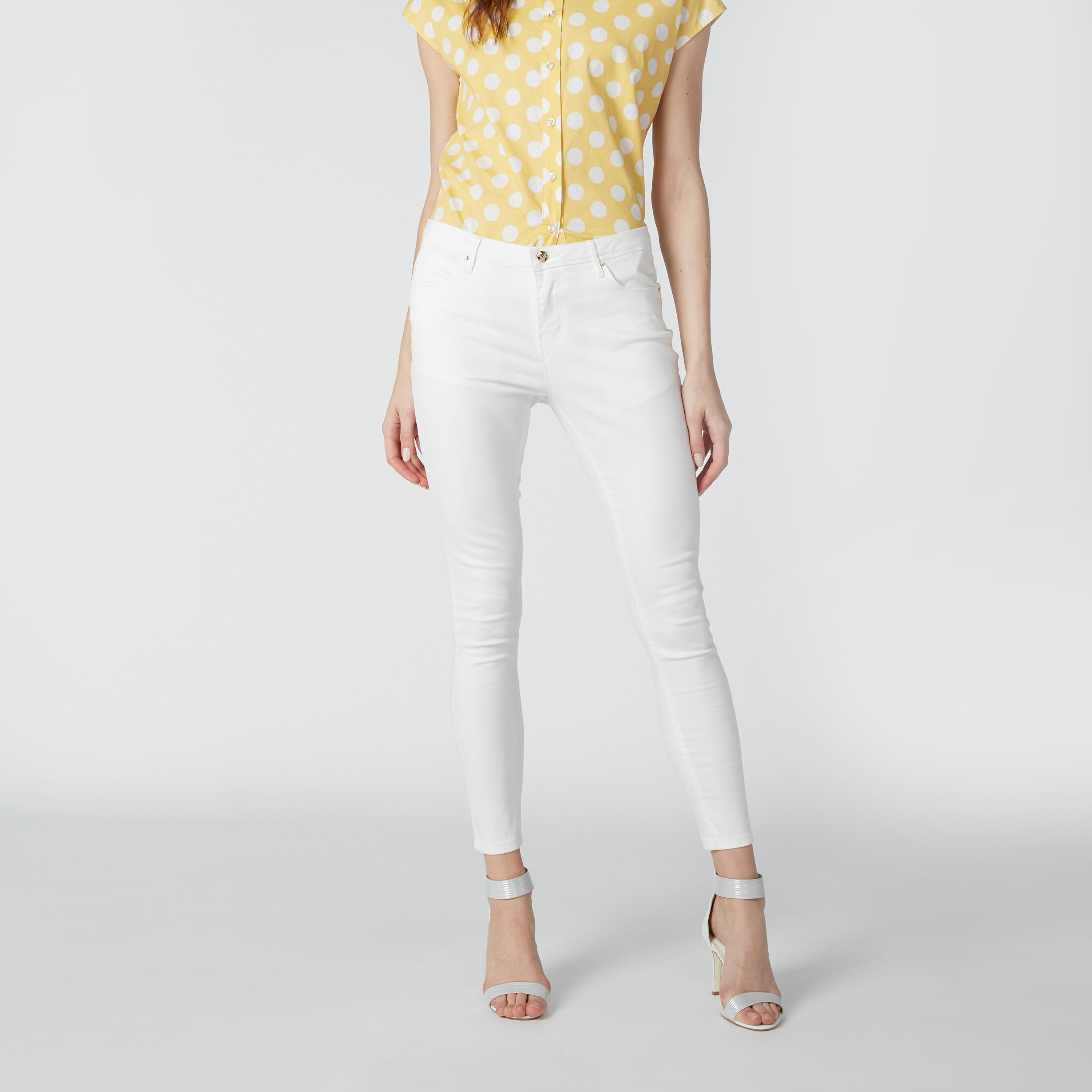 بنطال شينو بخصر متوسط الارتفاع وجيوب-women-clothing-bottoms-trousers-image-17