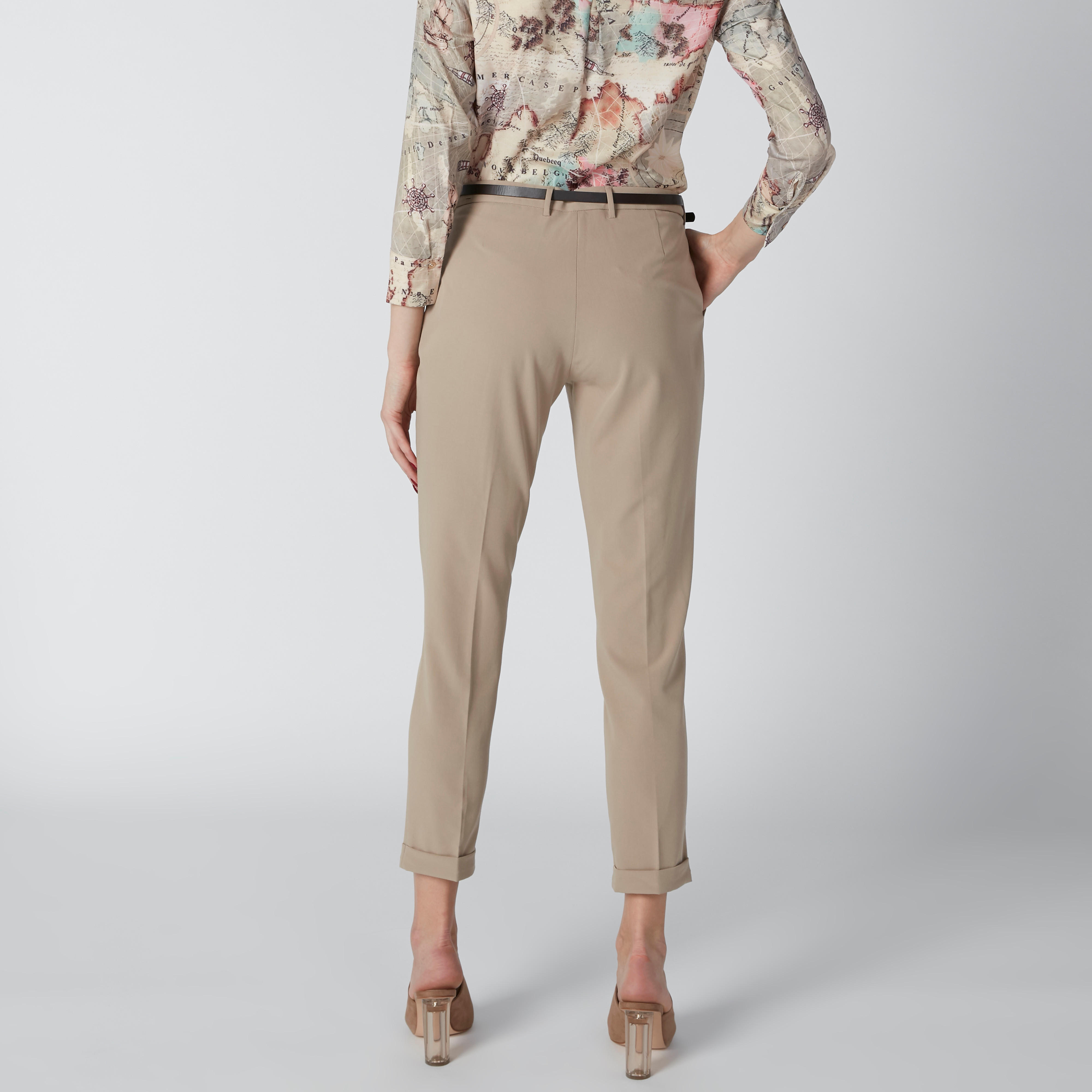 بنطال طويل بقصّة سليم وخصر مرن وجيوب-women-clothing-bottoms-trousers-image-2