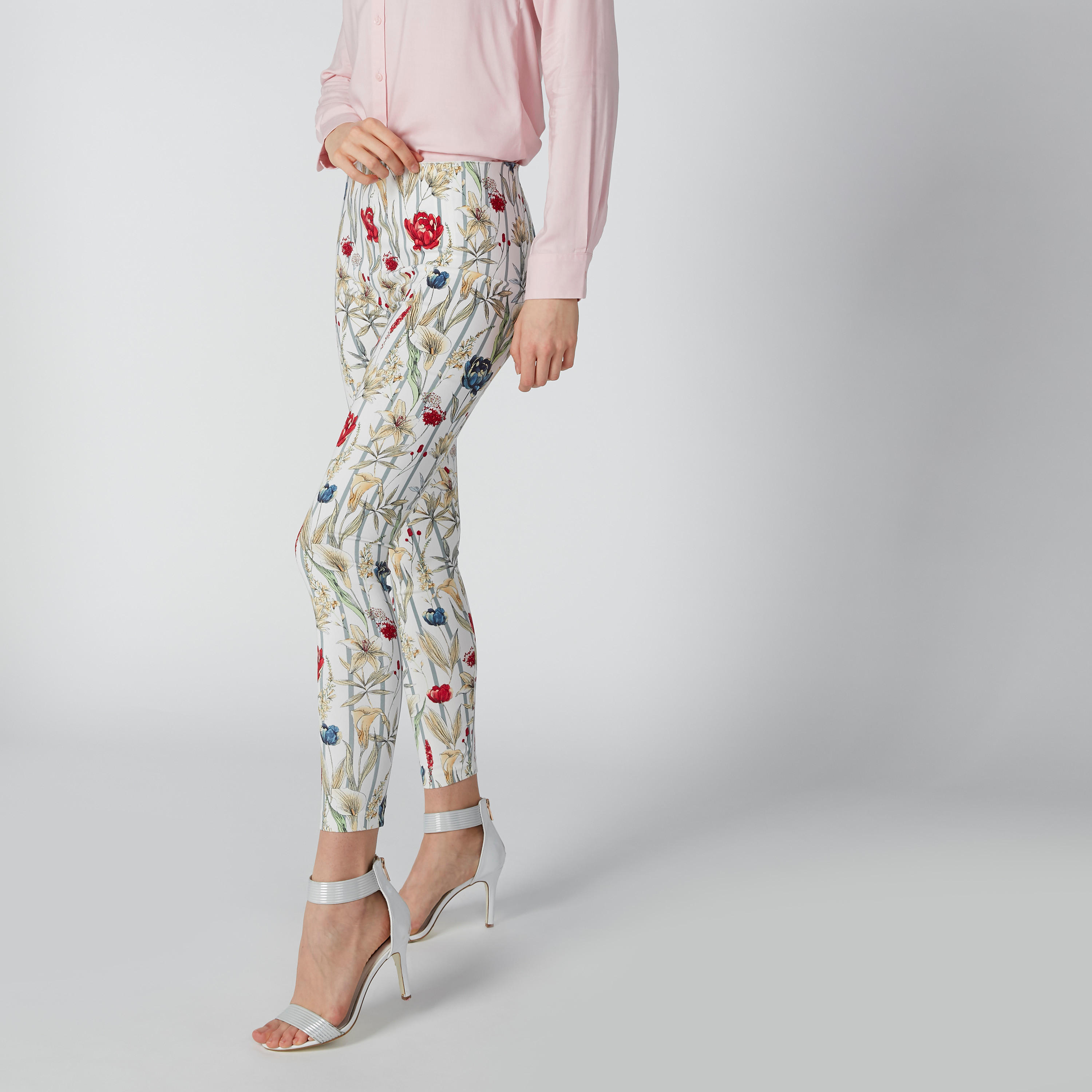 بنطال ليقنز بقصّة سكيني وخصر متوسط الارتفاع وفتحات وطبعات-women-clothing-bottoms-leggings-image-3