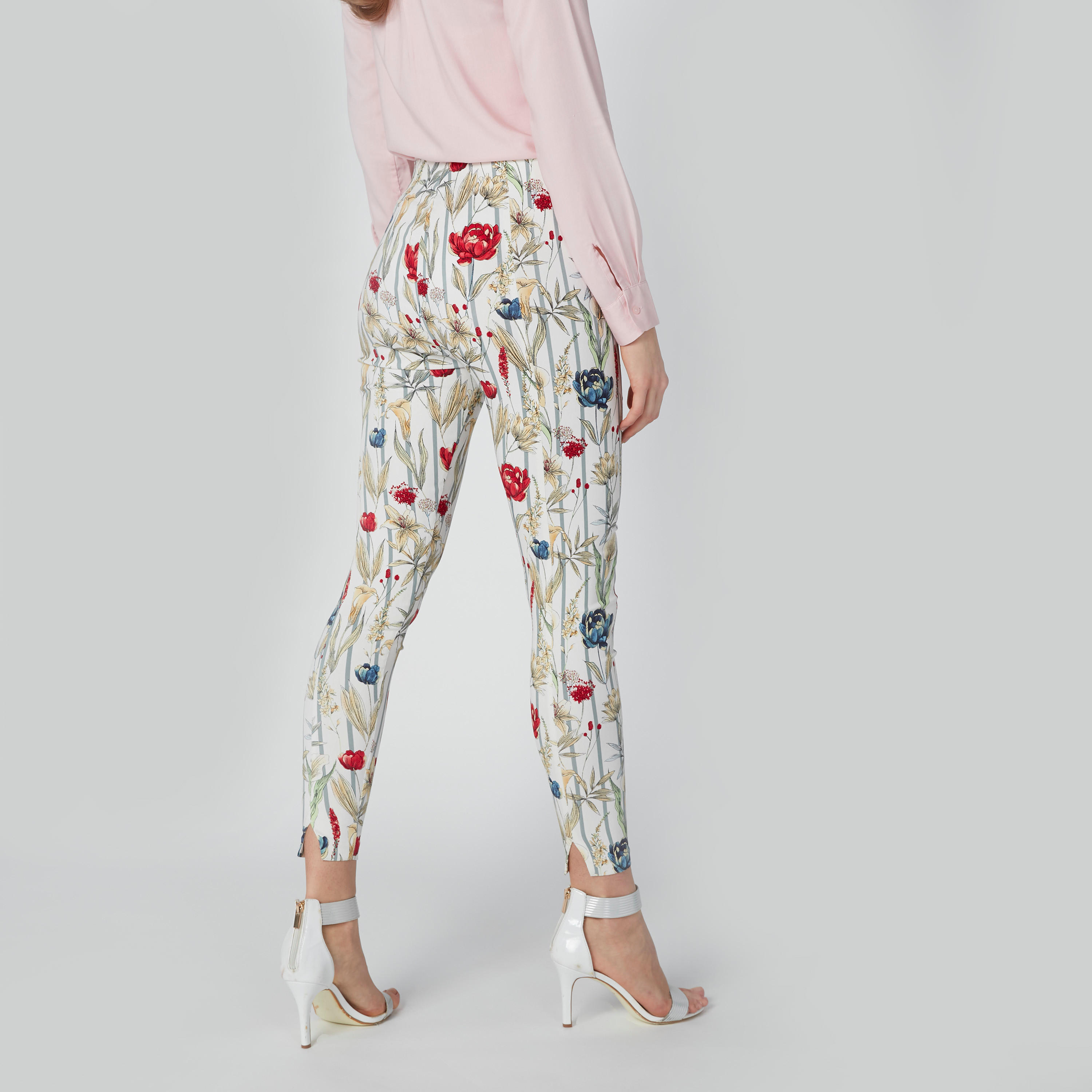 بنطال ليقنز بقصّة سكيني وخصر متوسط الارتفاع وفتحات وطبعات-women-clothing-bottoms-leggings-image-4