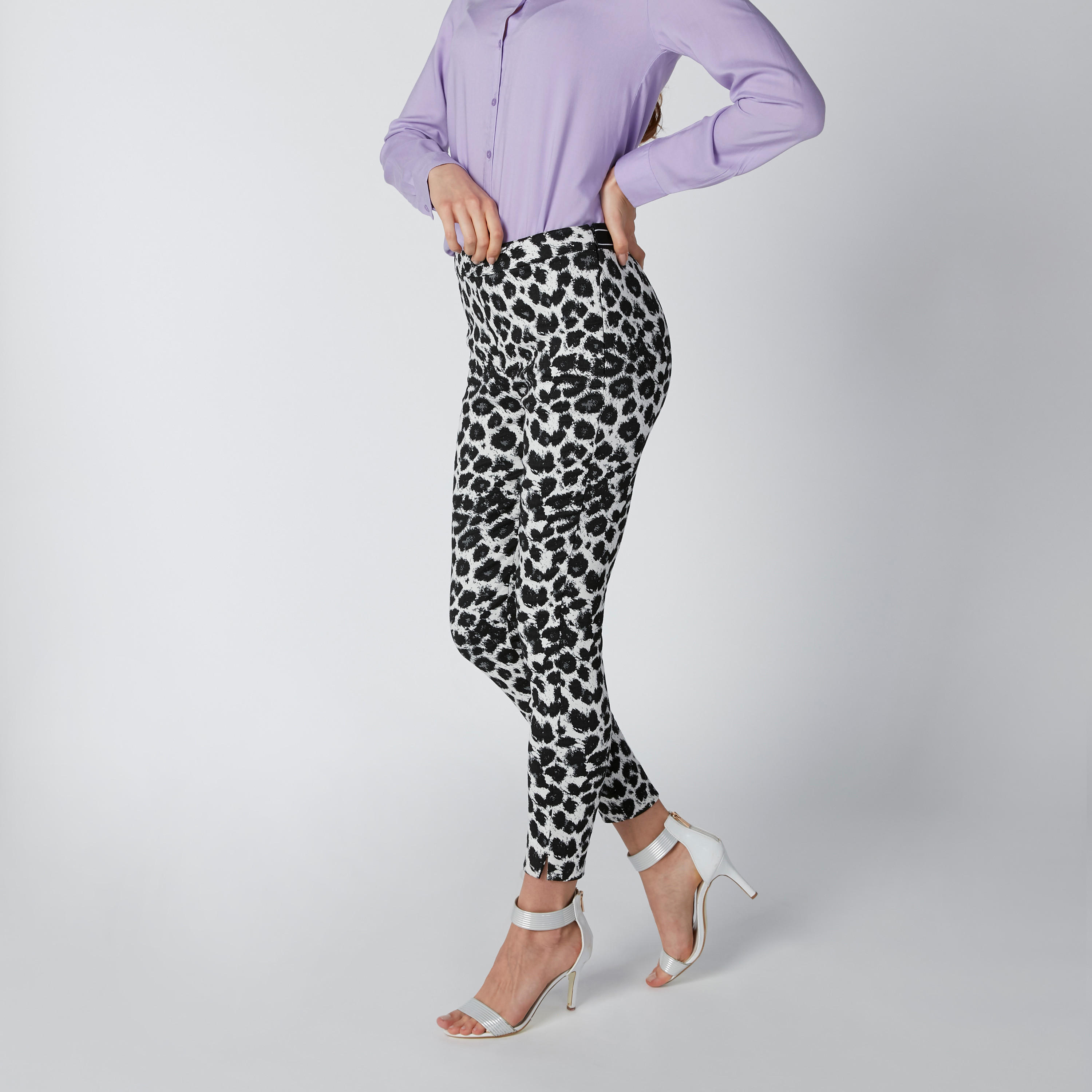 بنطال بخصر مطّاطي متوسط الارتفاع وطبعات حيوانات-women-clothing-bottoms-trousers-image-4