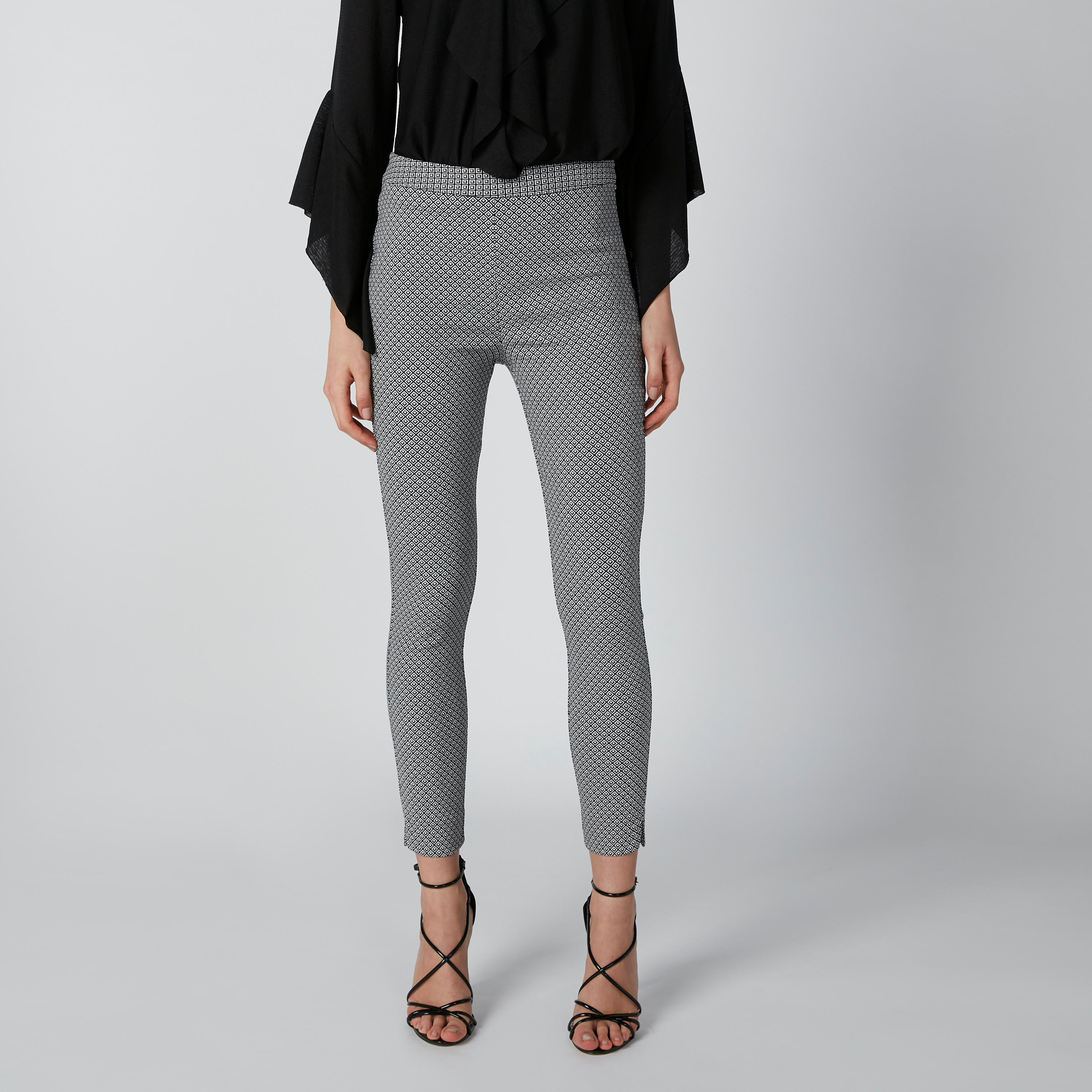 بنطال بخصر مطّاطي متوسط الارتفاع وطبعات-women-clothing-bottoms-trousers-image-2