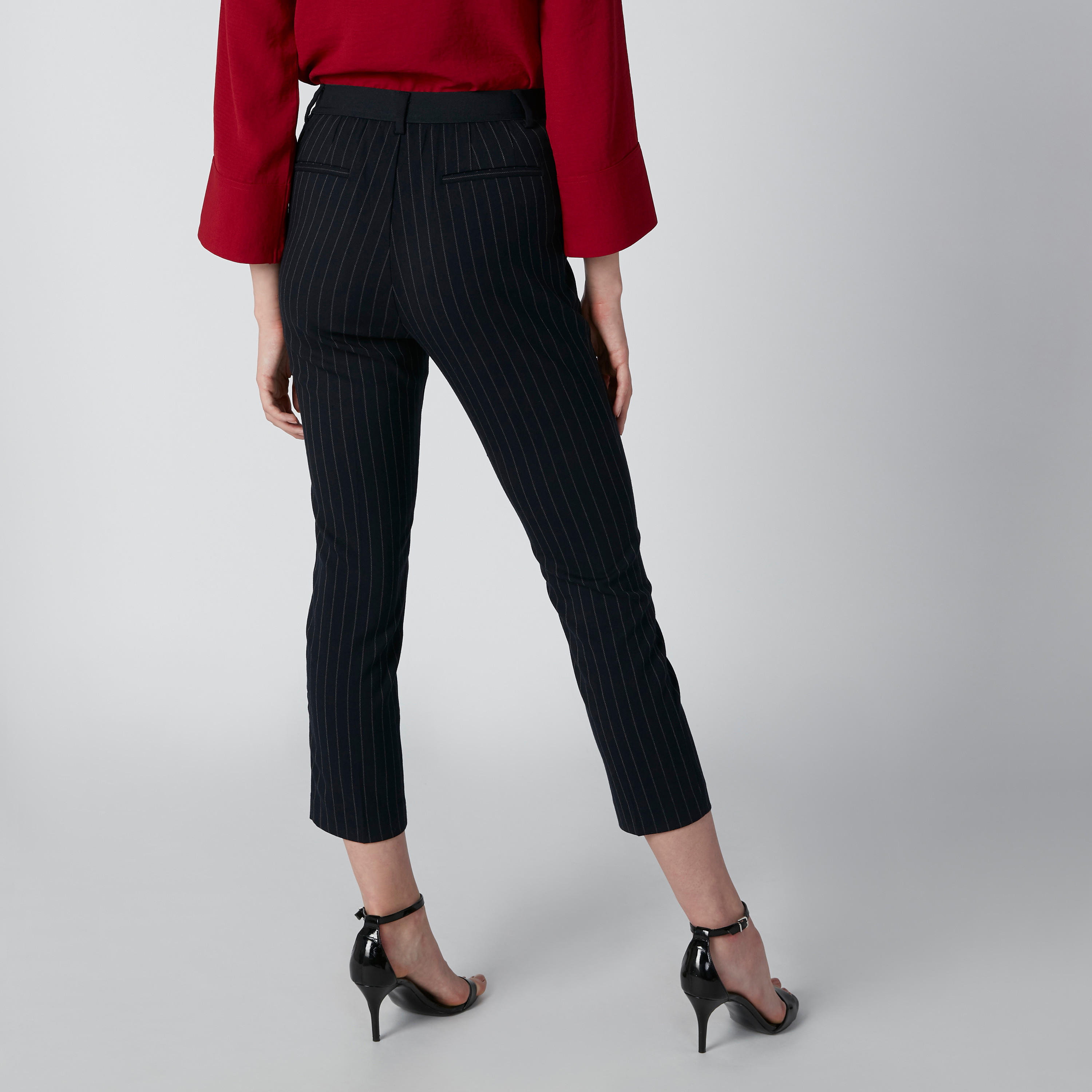 بنطال رسمي قصير مقلّم بجيوب-women-clothing-bottoms-trousers-image-2