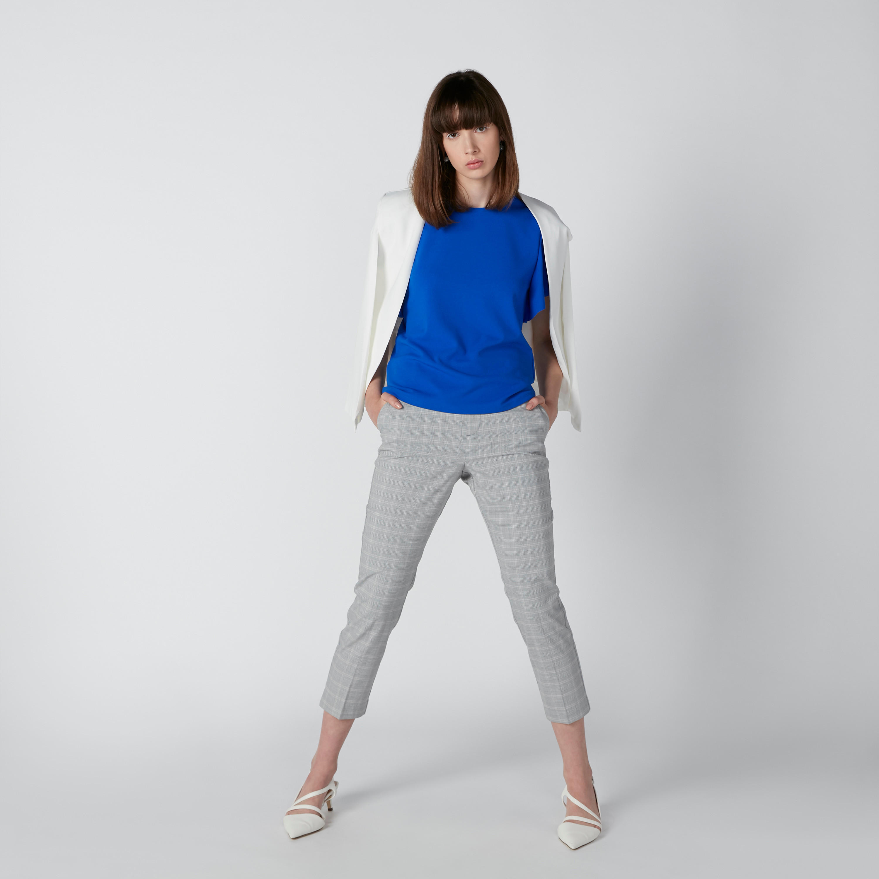 بنطال كاروهات قصير بجيوب-women-clothing-bottoms-trousers-image-1