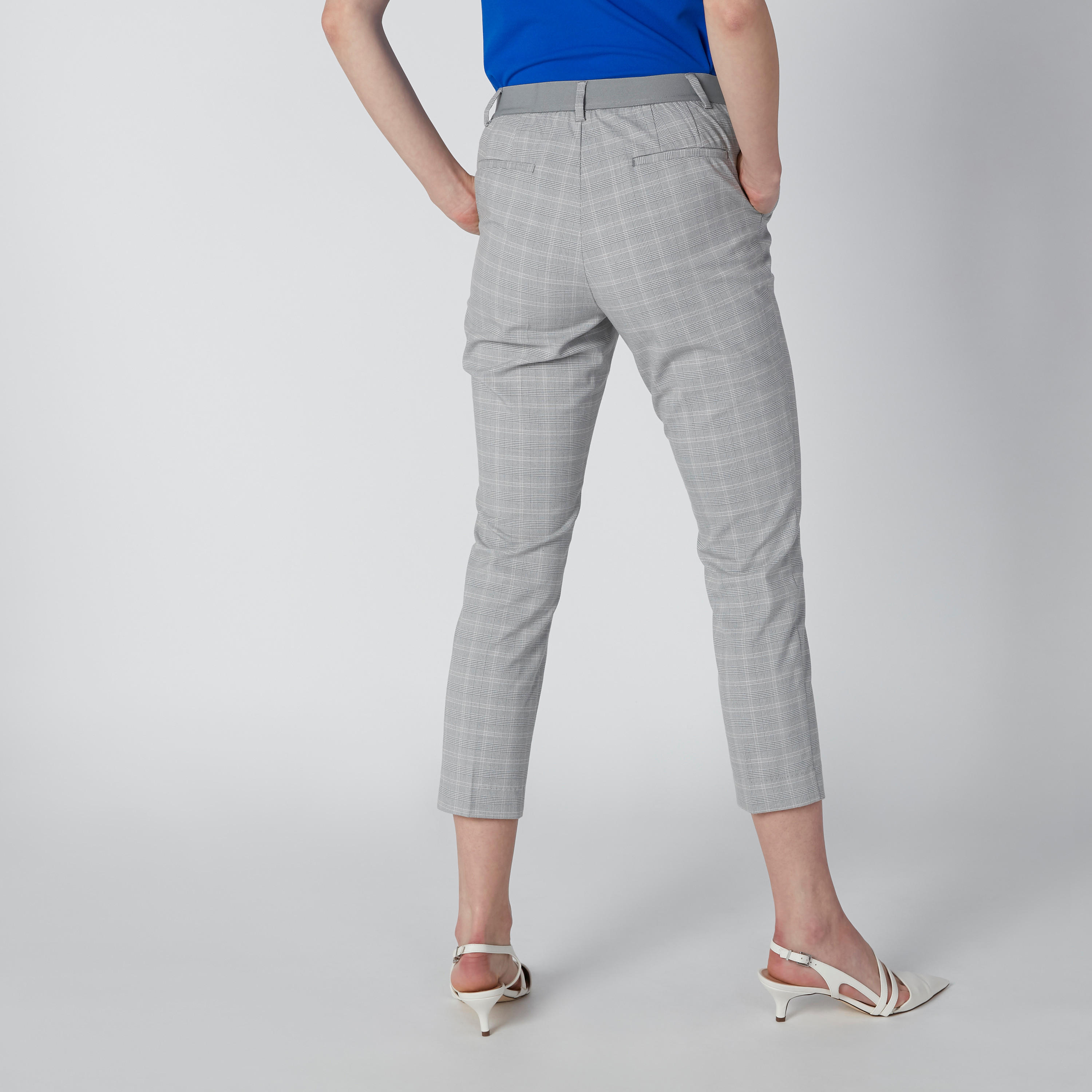 بنطال كاروهات قصير بجيوب-women-clothing-bottoms-trousers-image-2