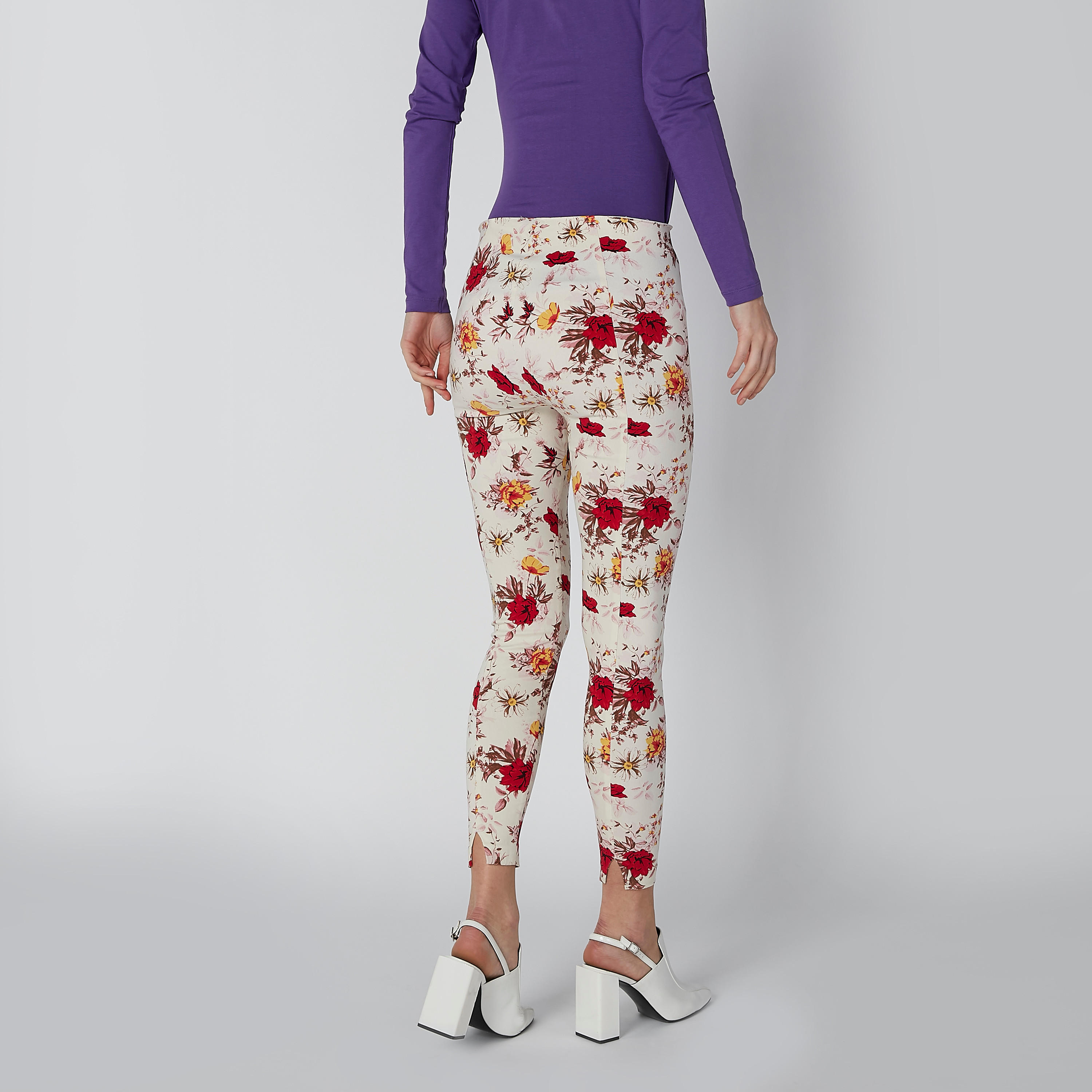 بنطال بفتحات وطبعات زهرية-women-clothing-bottoms-trousers-image-2