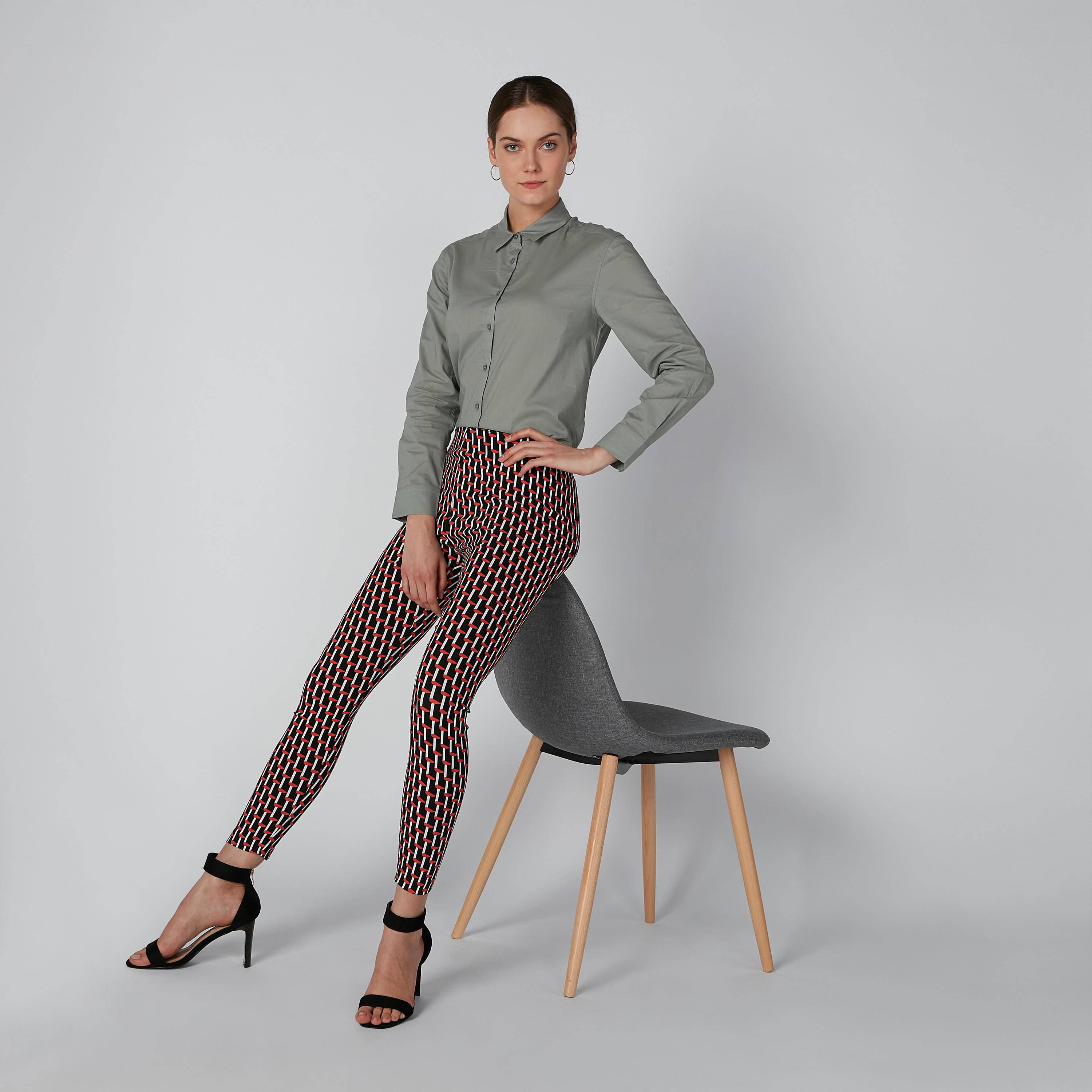 بنطال طويل بفتحة وطبعات-women-clothing-bottoms-leggings-image-1