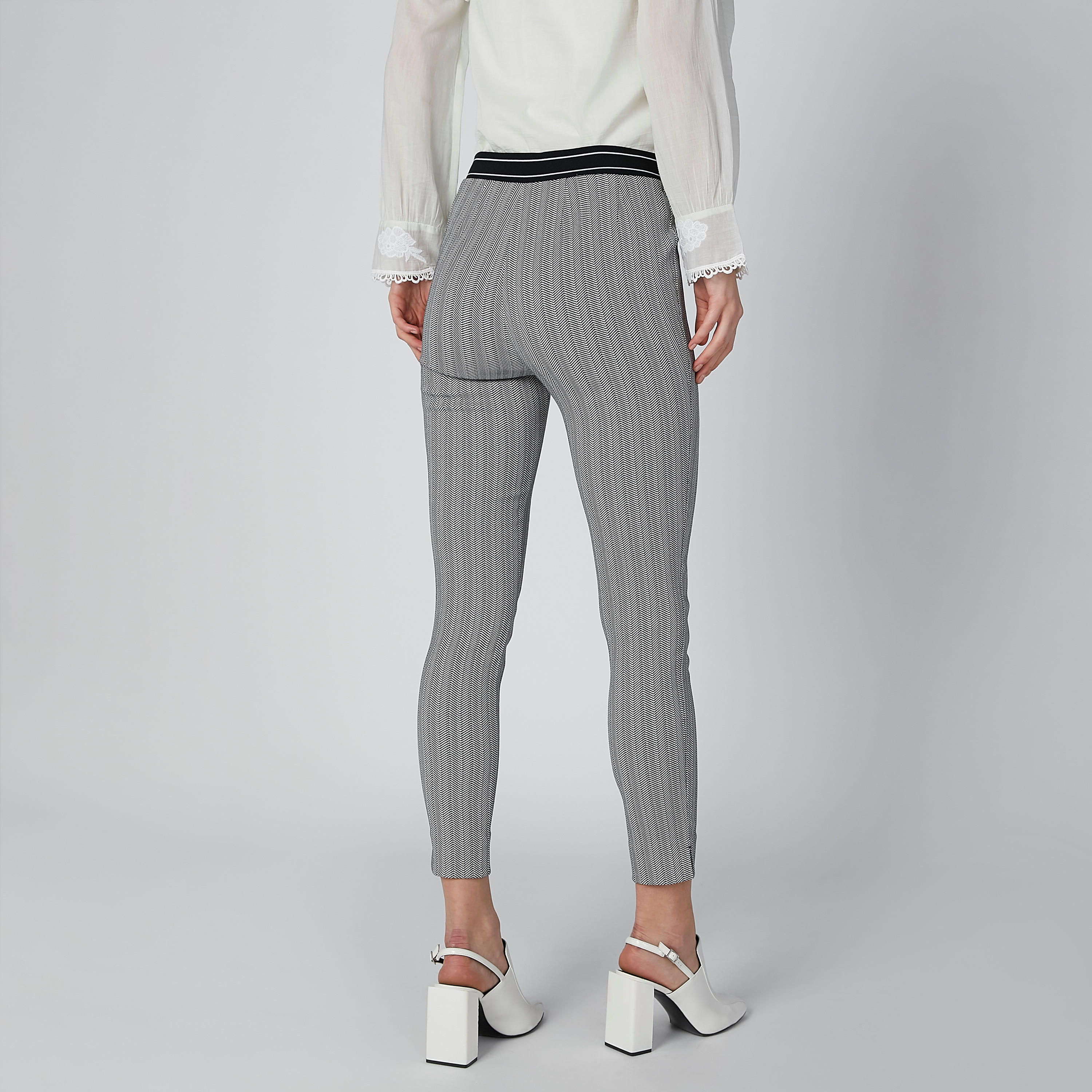بنطال بخصر مطّاطي-women-clothing-bottoms-trousers-image-2