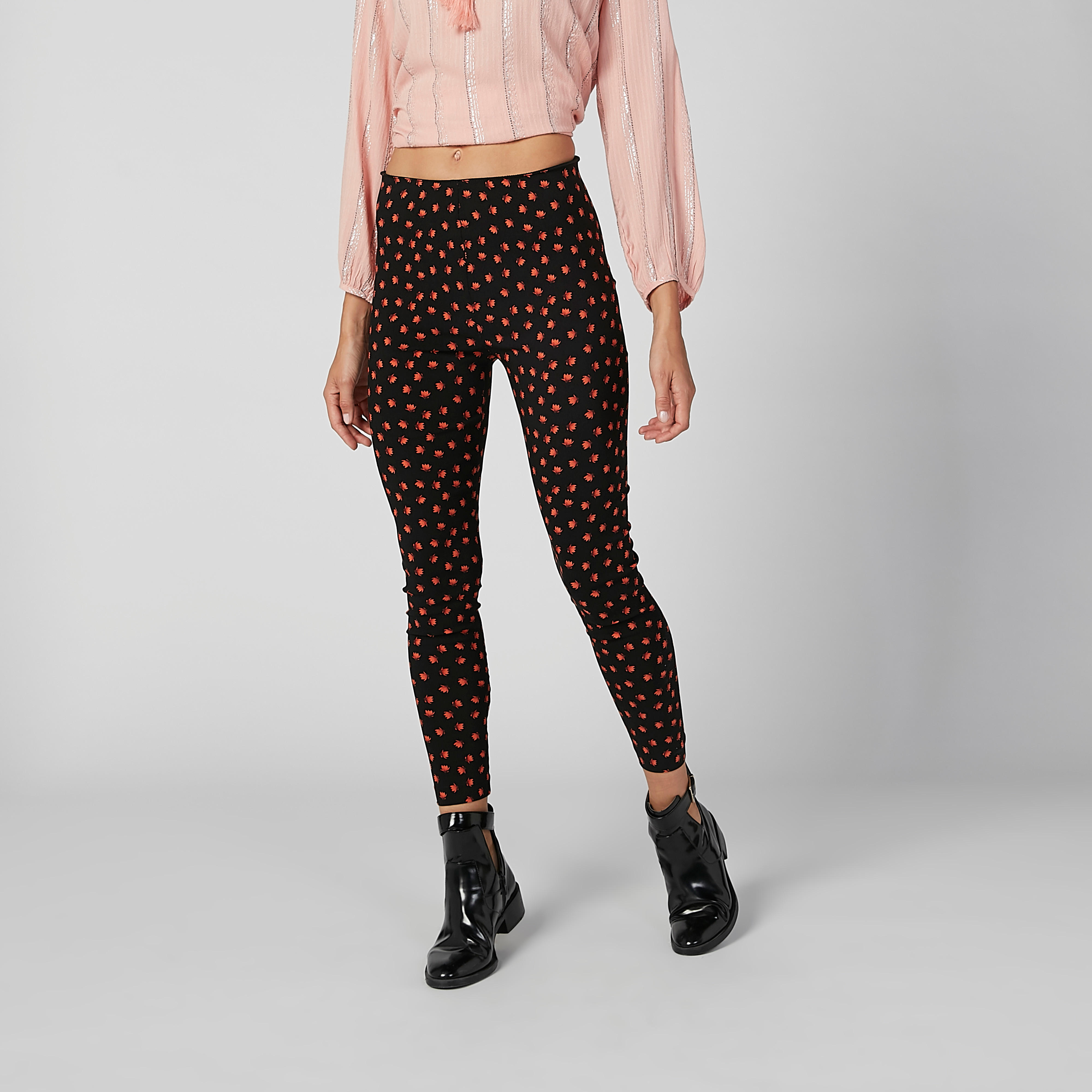 بنطال جينز ضيق بخصر مطّاطي وطبعات-women-clothing-bottoms-trousers-image-2