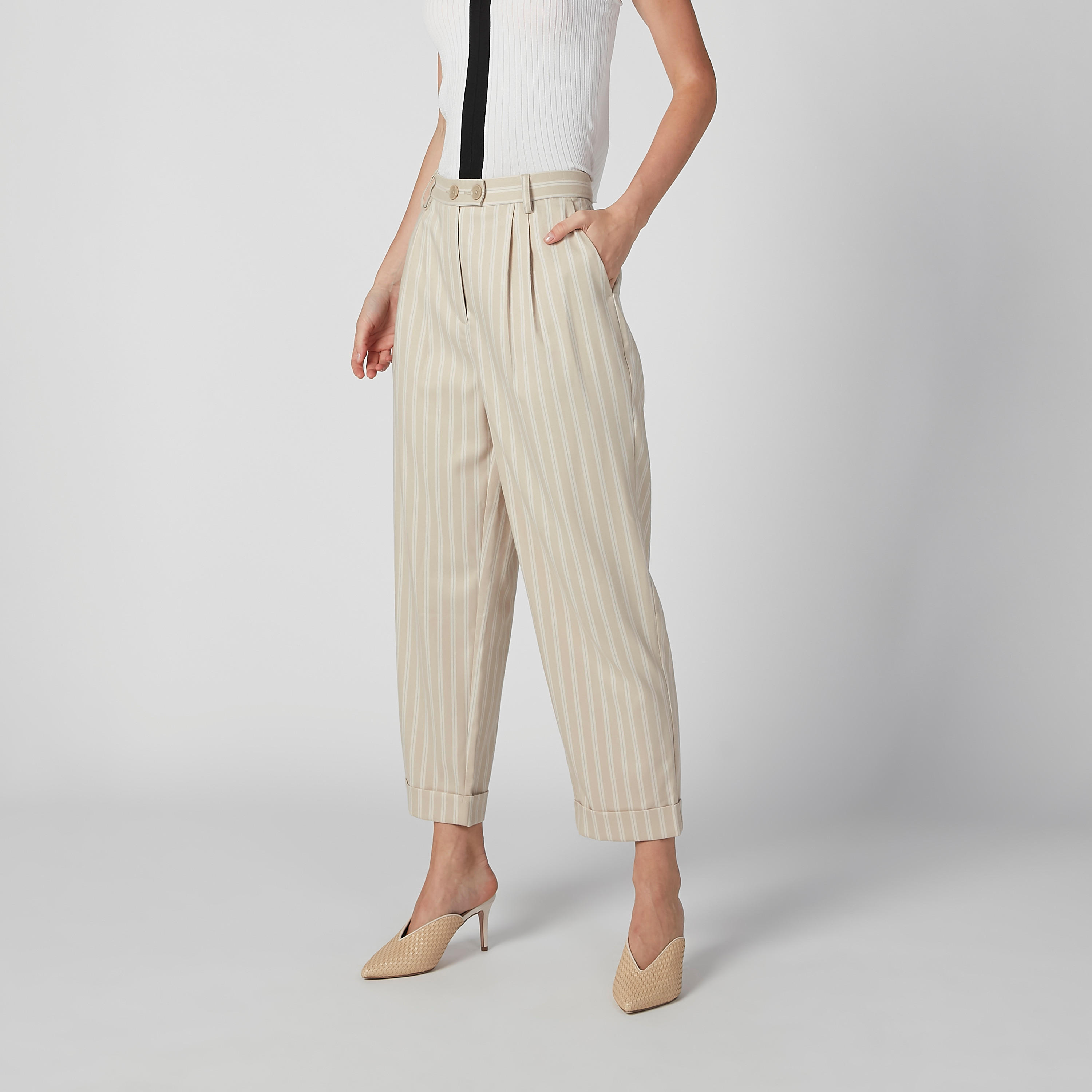 بنطال مقلّم بجيوب وعروات حزام-women-clothing-bottoms-trousers-image-1