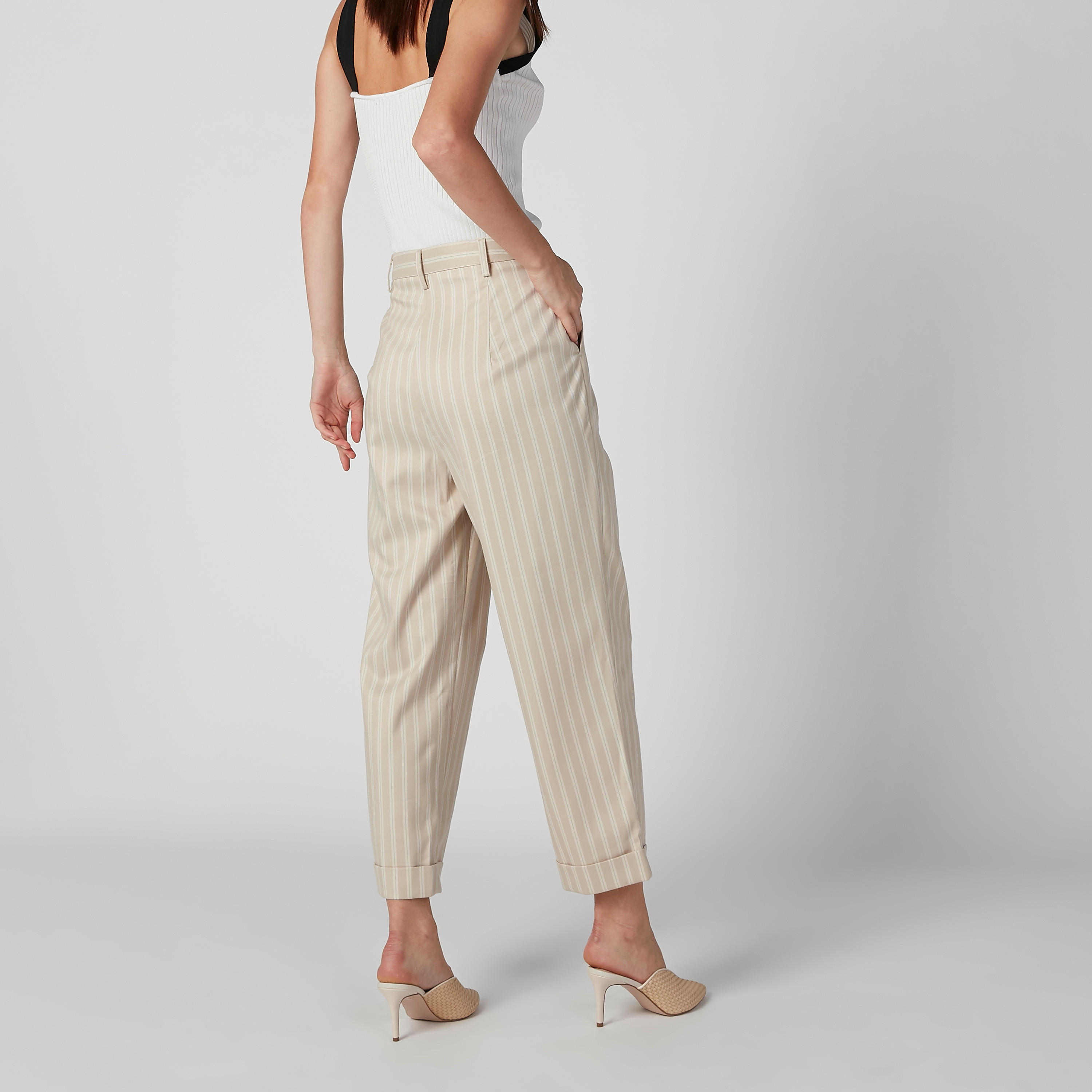 بنطال مقلّم بجيوب وعروات حزام-women-clothing-bottoms-trousers-image-3
