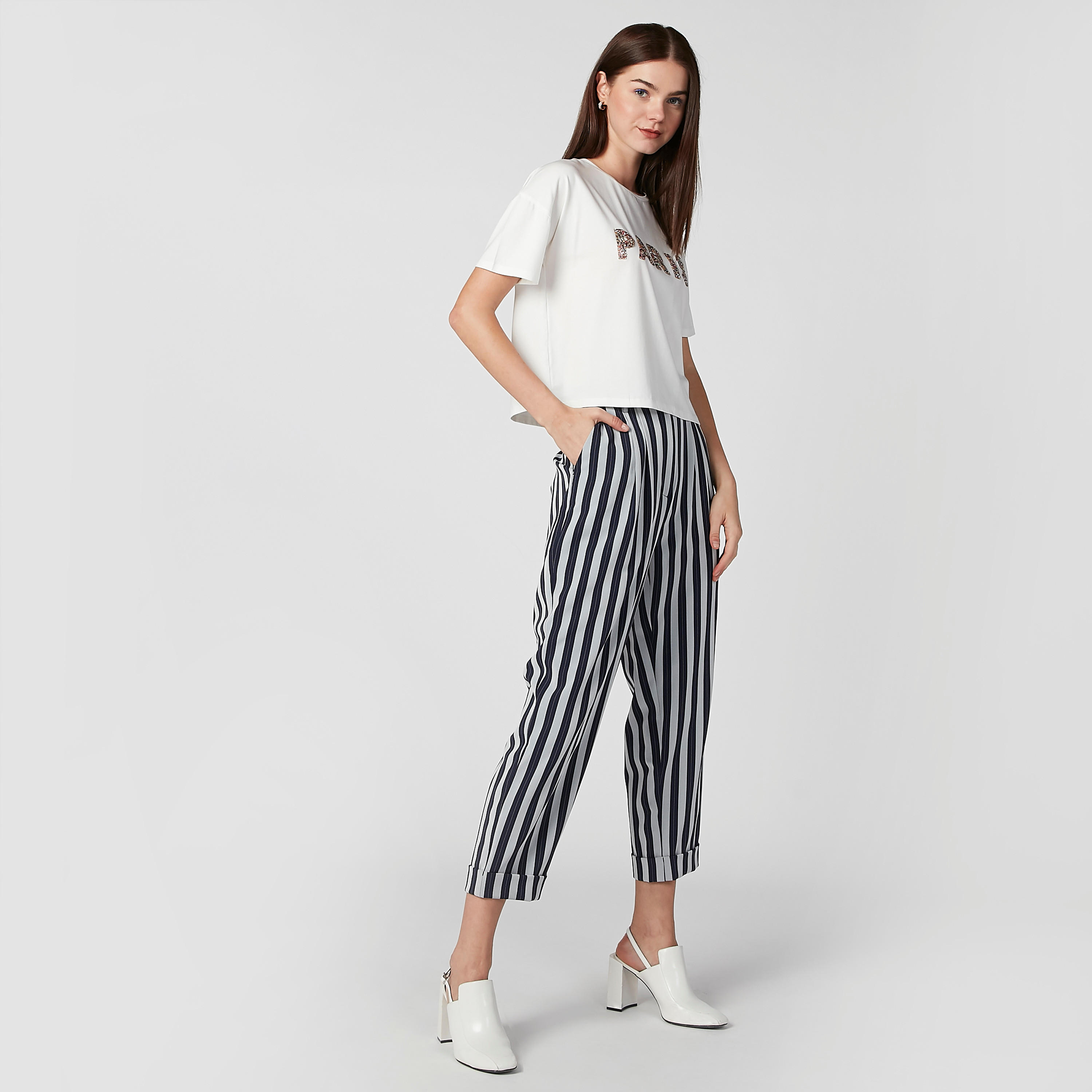 بنطال مقلّم بجيوب وعروات حزام-women-clothing-bottoms-trousers-image-6