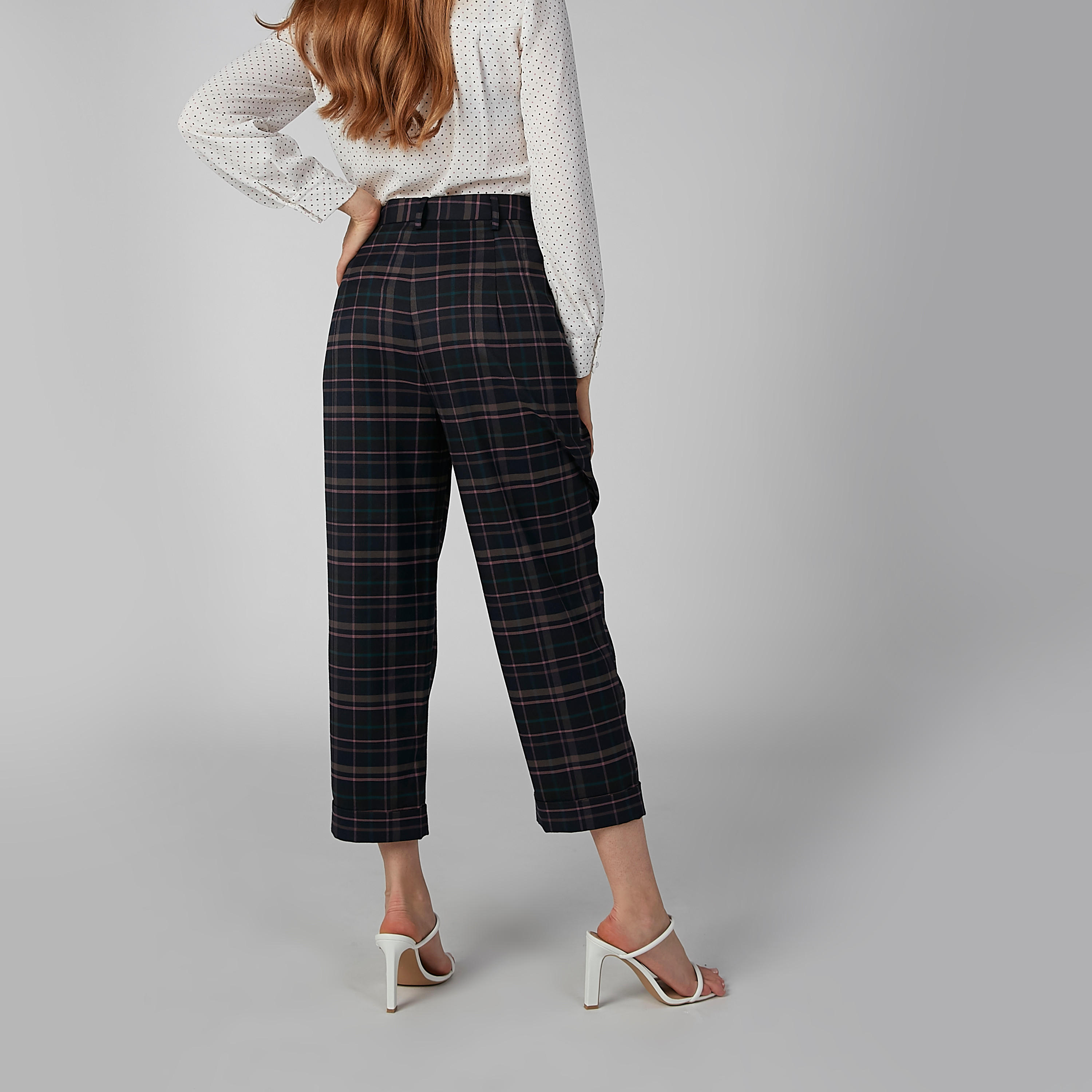 بنطال كاروهات قصير بجيوب-women-clothing-bottoms-trousers-image-6