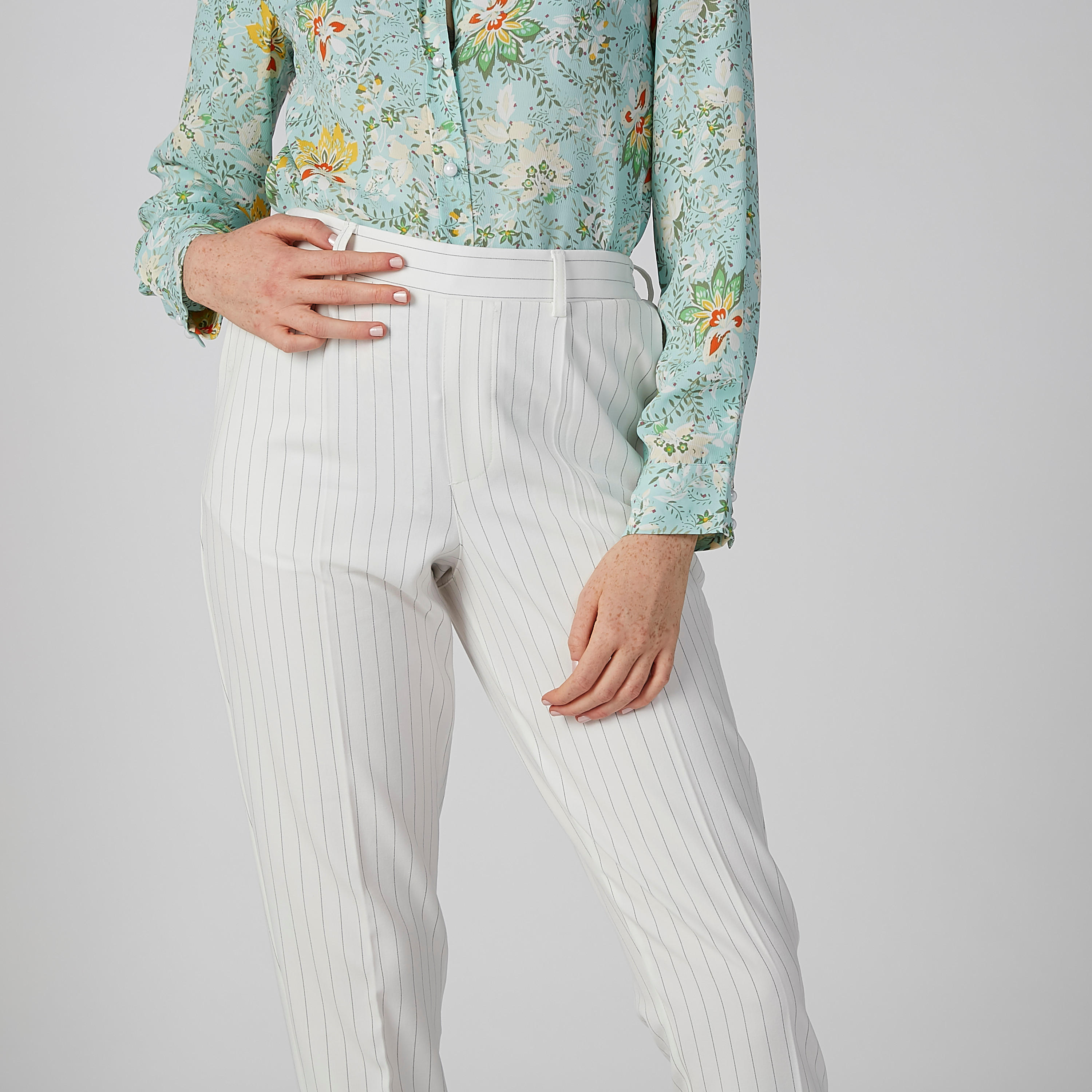 بنطال مقلّم بجيوب وعروات حزام-women-clothing-bottoms-trousers-image-4