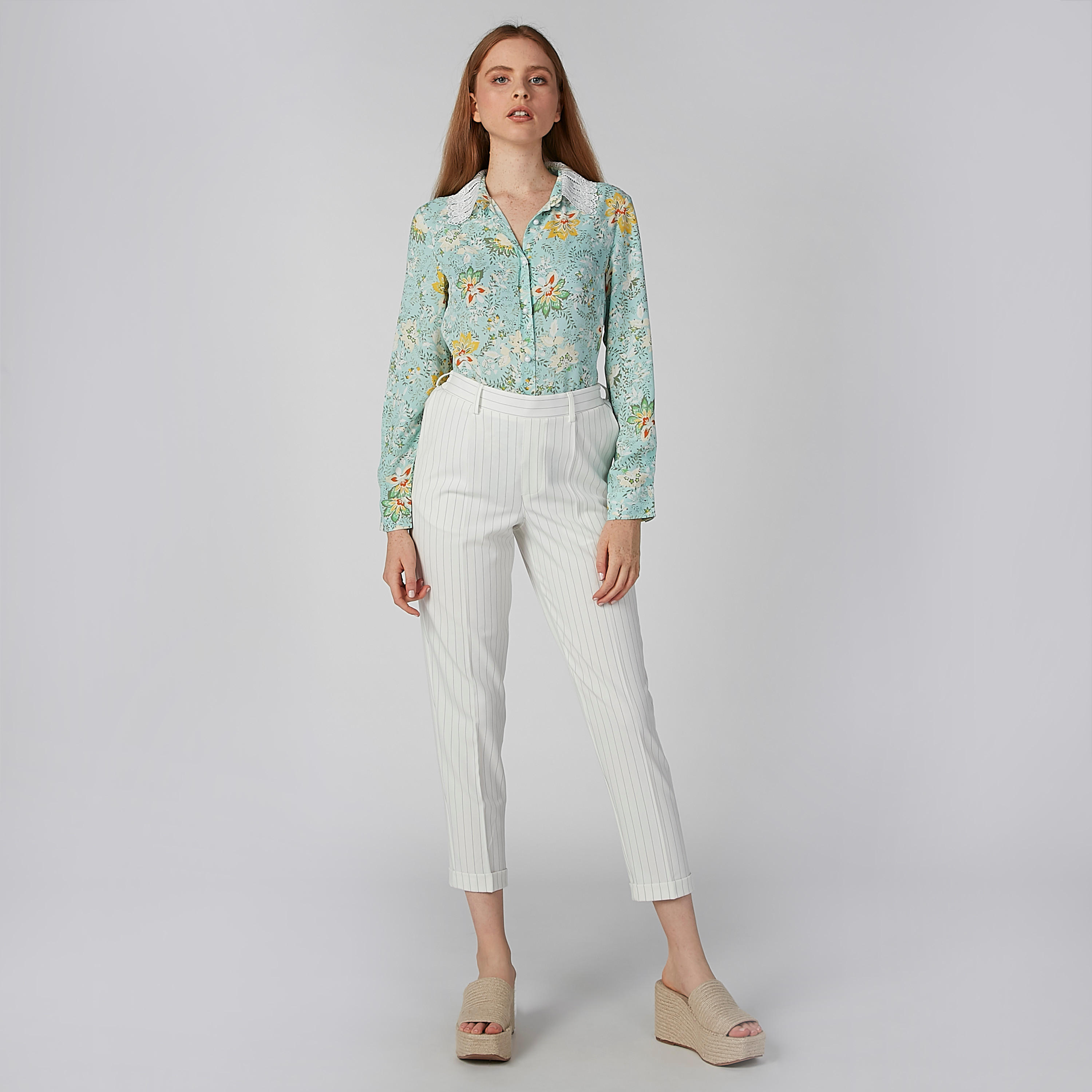 بنطال مقلّم بجيوب وعروات حزام-women-clothing-bottoms-trousers-image-5