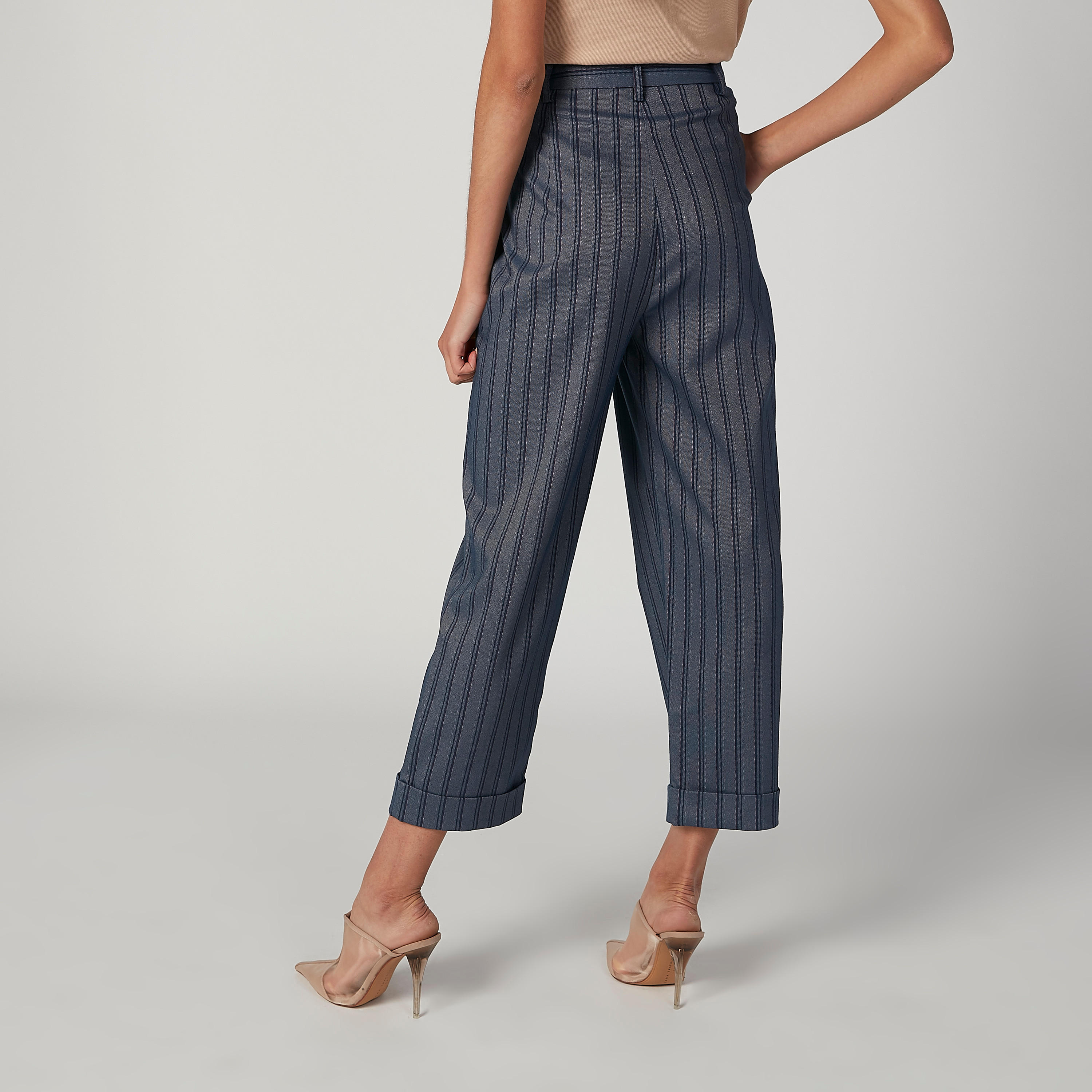 بنطلون مقلّم بخصر مطّاطي متوسّط الارتفاع وتفاصيل جيوب-women-clothing-bottoms-trousers-image-2
