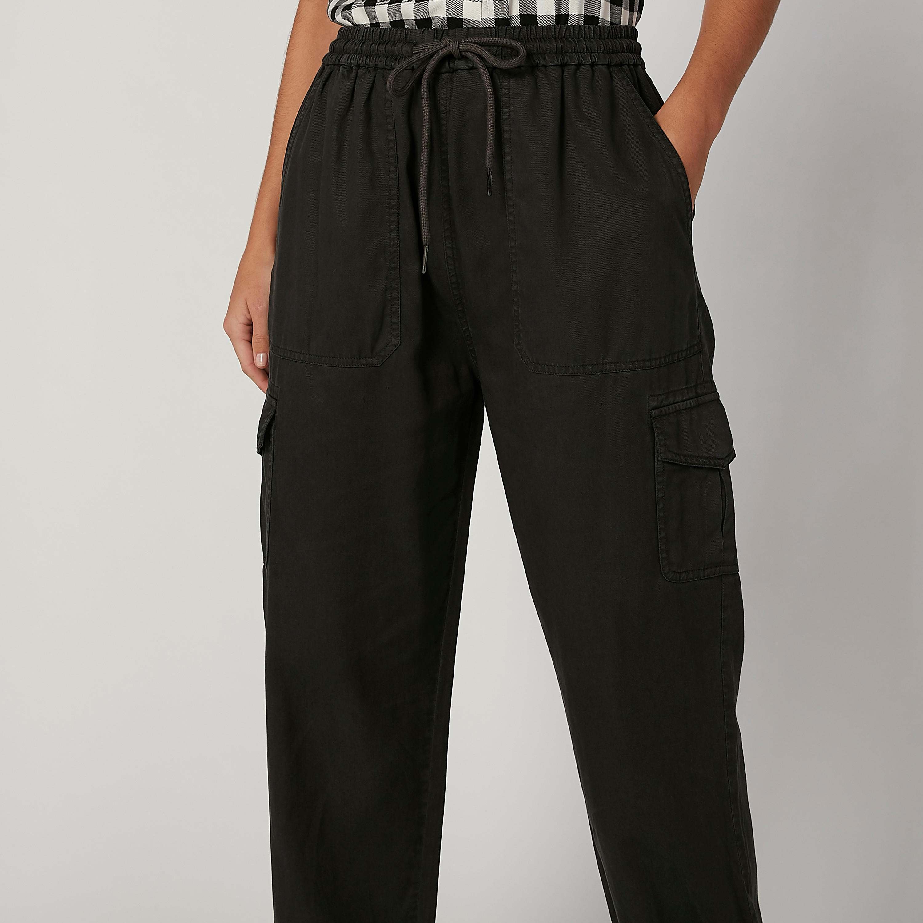 بنطلون رياضي سادة بأساور رباط إغلاق-women-clothing-bottoms-joggers-image-1