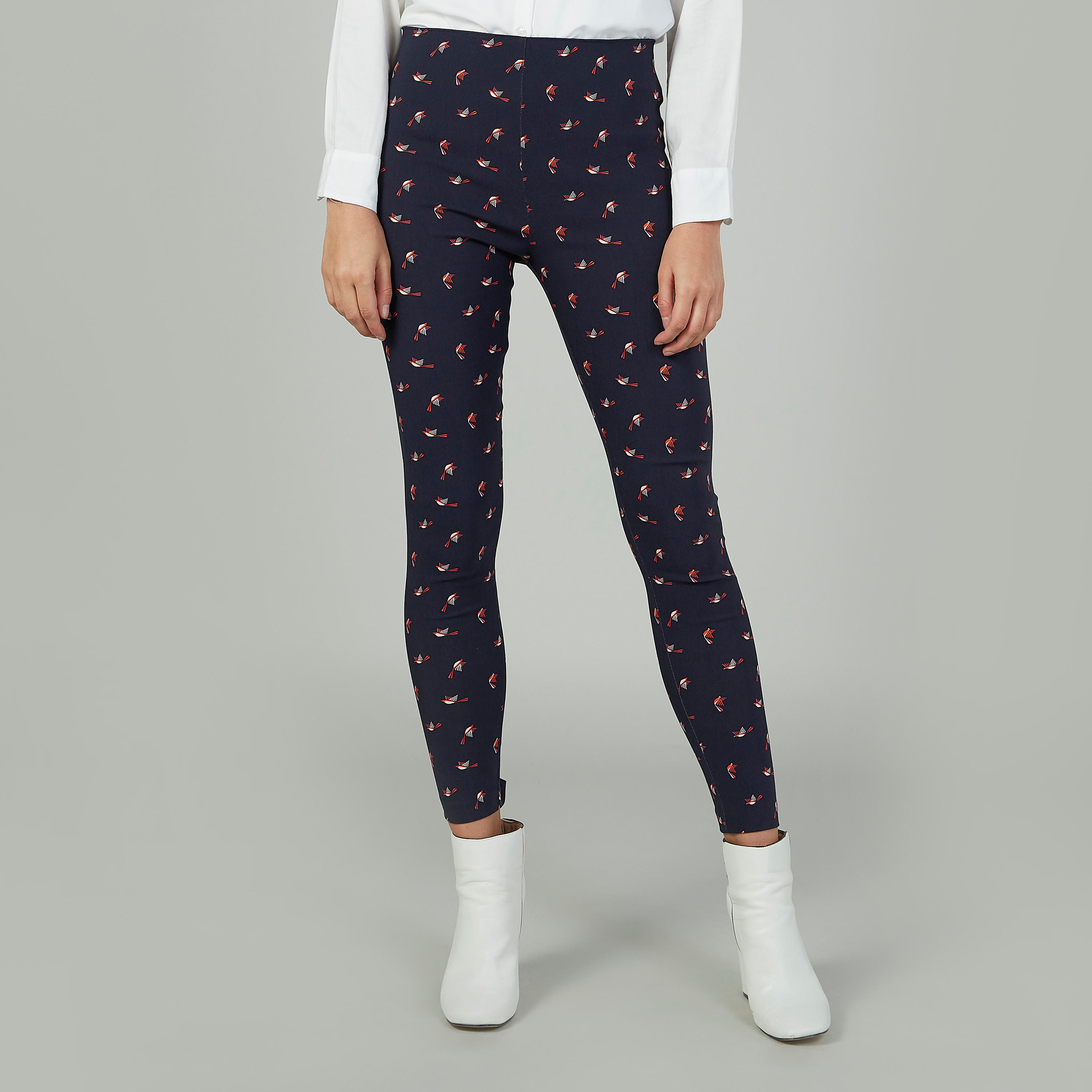 بنطلون سكيني بخصر مطّاطي متوسط الارتفاع وطبعات-women-clothing-bottoms-trousers-image-1