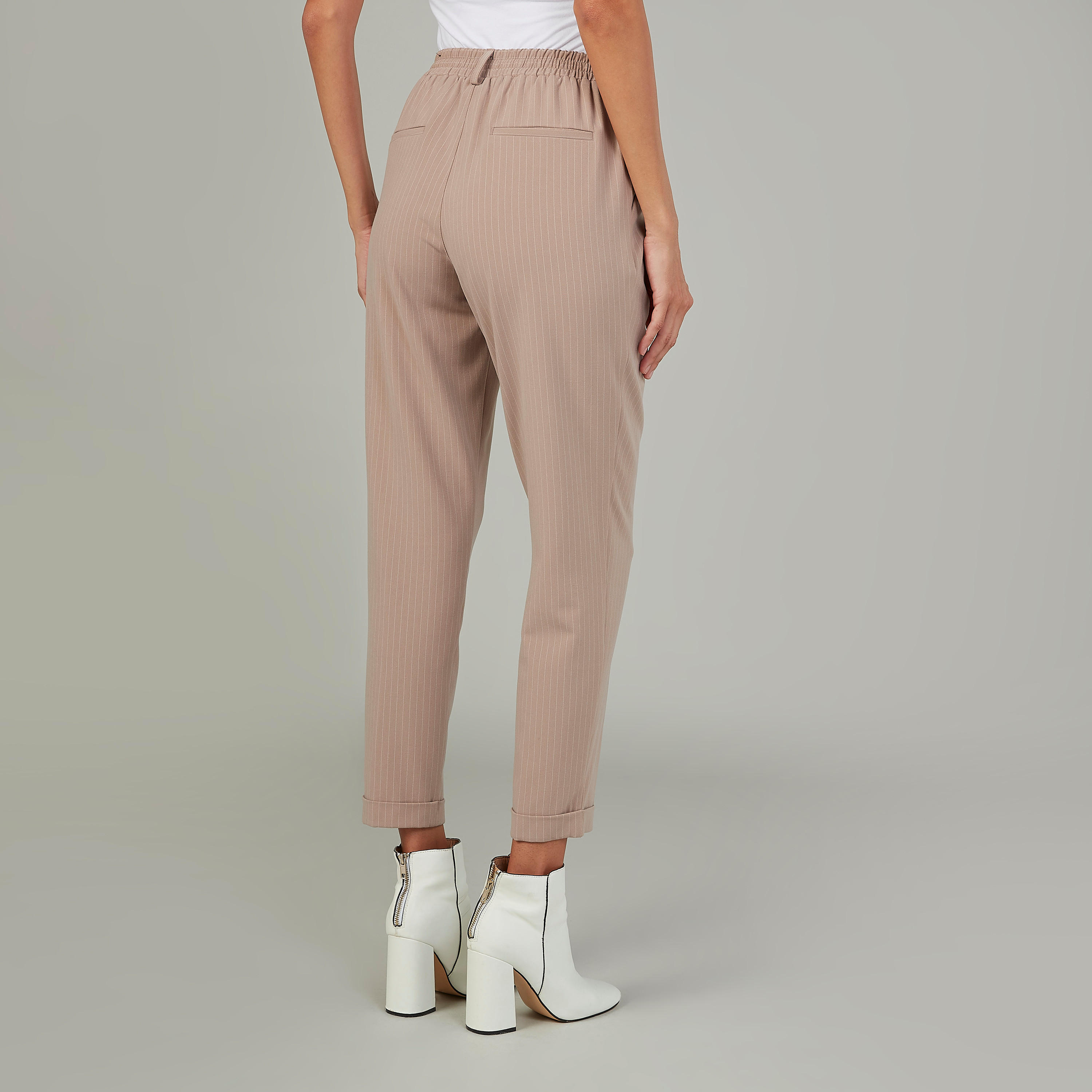 بنطلون مقلّم بجيوب وعروات حزام-women-clothing-bottoms-trousers-image-4