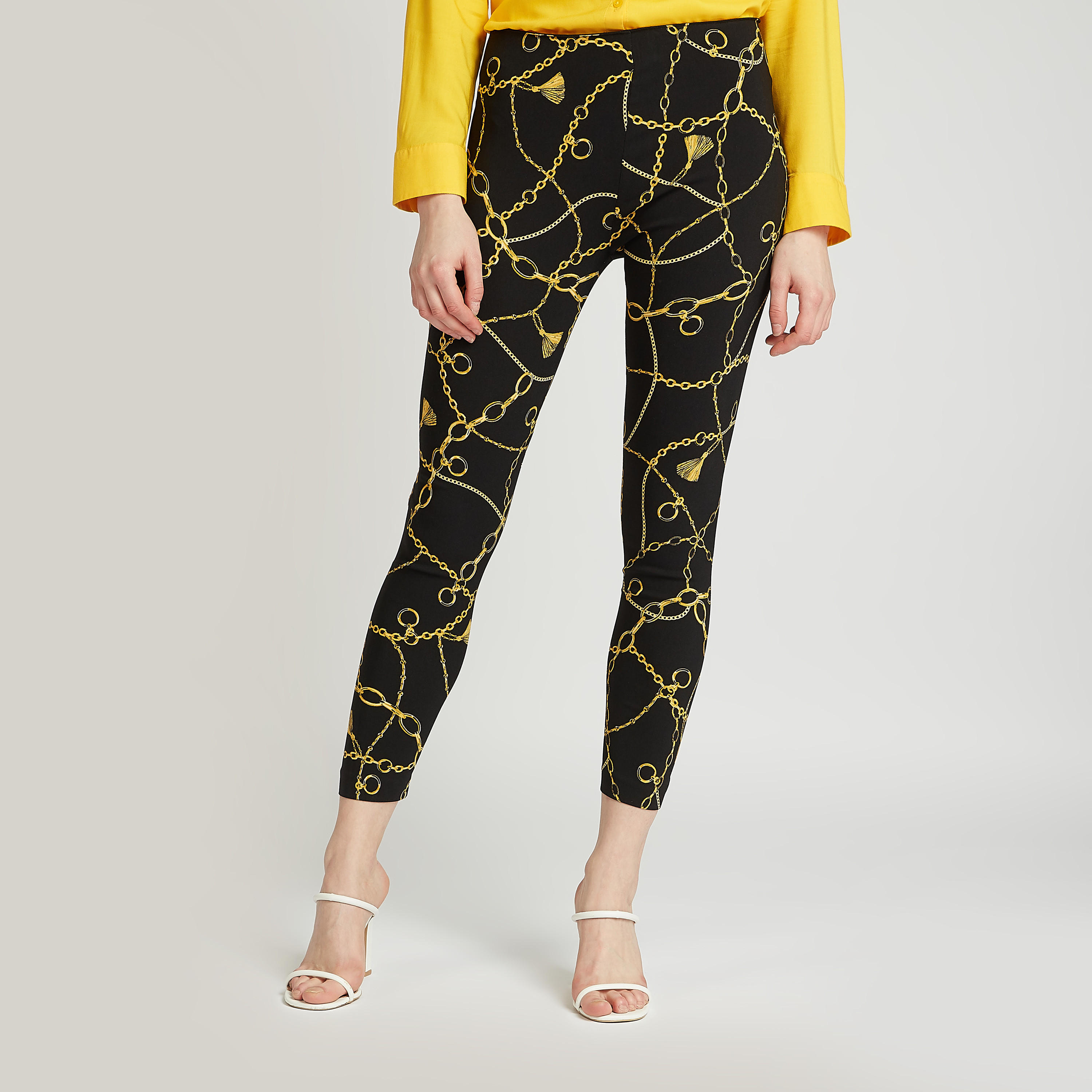 بنطلون تريقنز سليم قصير بخصر مطاطي متوسط الارتفاع وطبعات-women-clothing-bottoms-trousers-image-1
