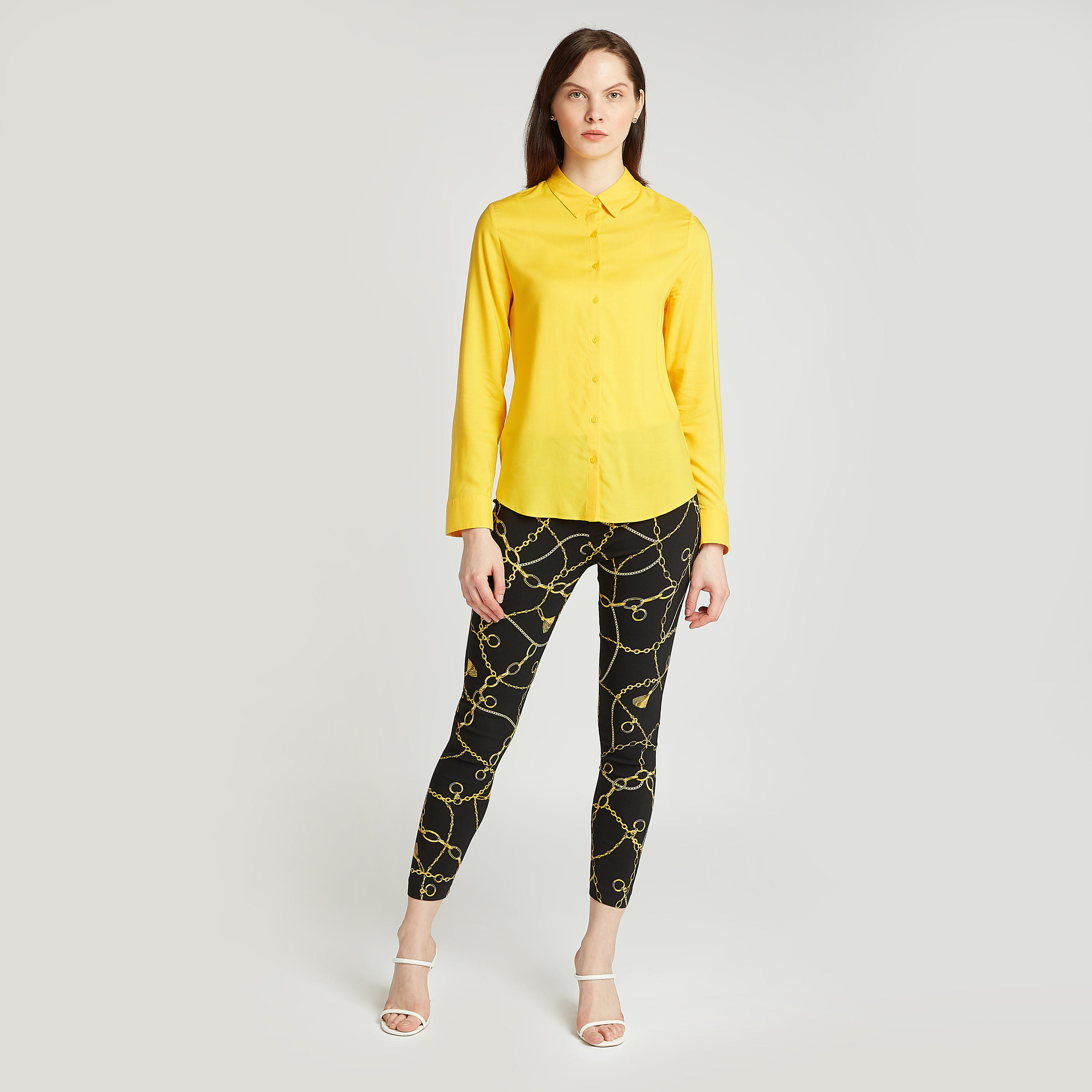 بنطلون تريقنز سليم قصير بخصر مطاطي متوسط الارتفاع وطبعات-women-clothing-bottoms-trousers-image-2