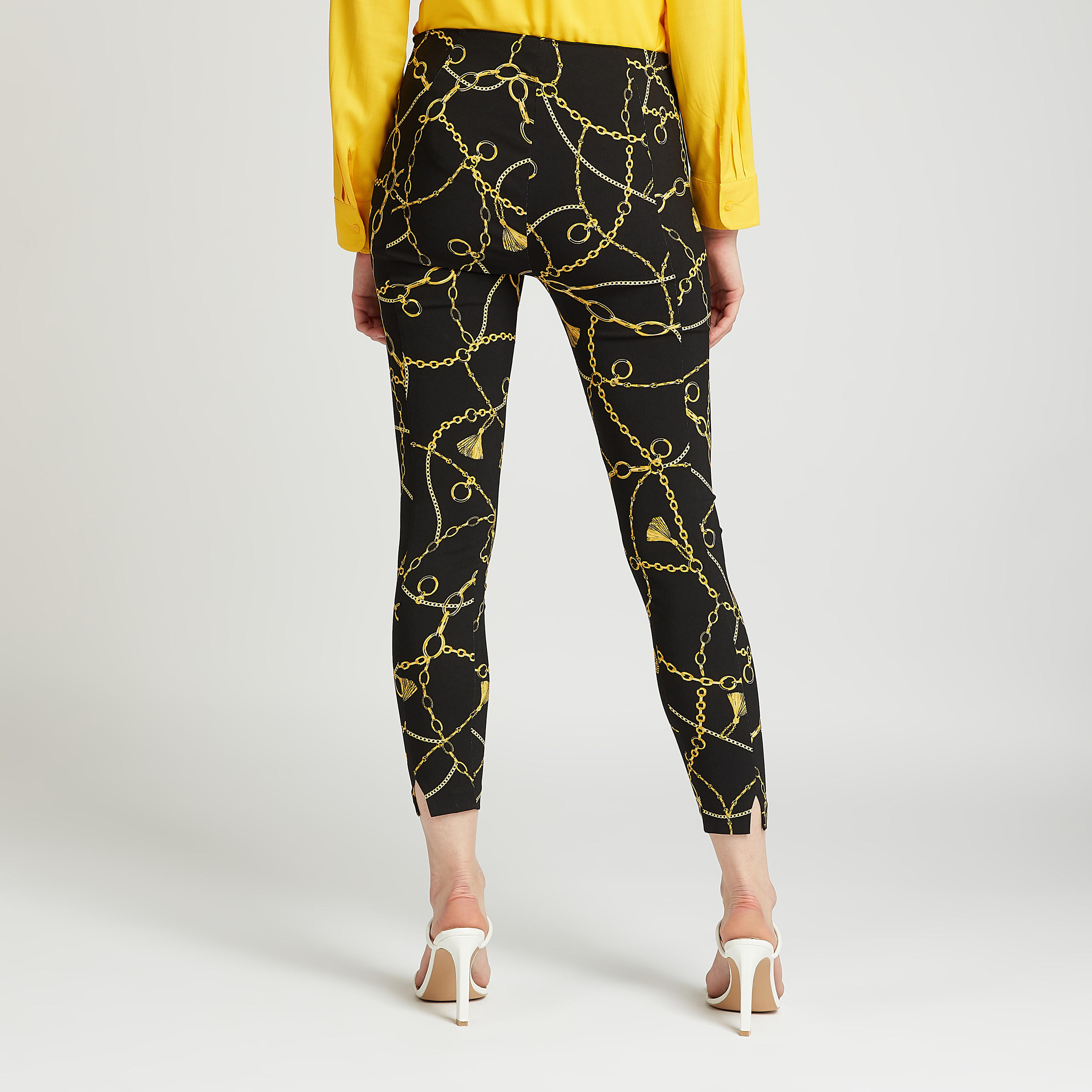 بنطلون تريقنز سليم قصير بخصر مطاطي متوسط الارتفاع وطبعات-women-clothing-bottoms-trousers-image-4