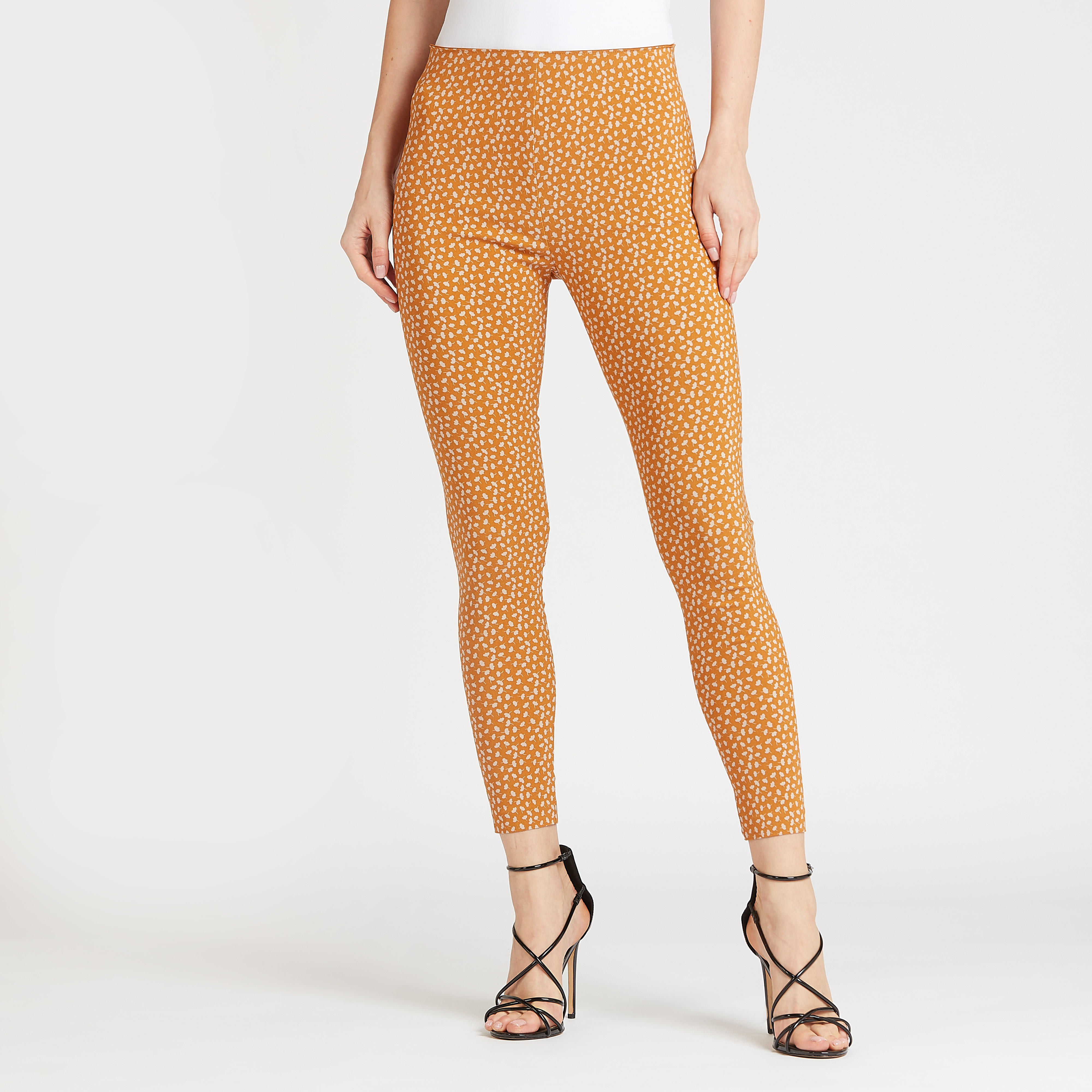 بنطلون تريقنز بخصر مطّاطي وطبعات-women-clothing-bottoms-trousers-image-5