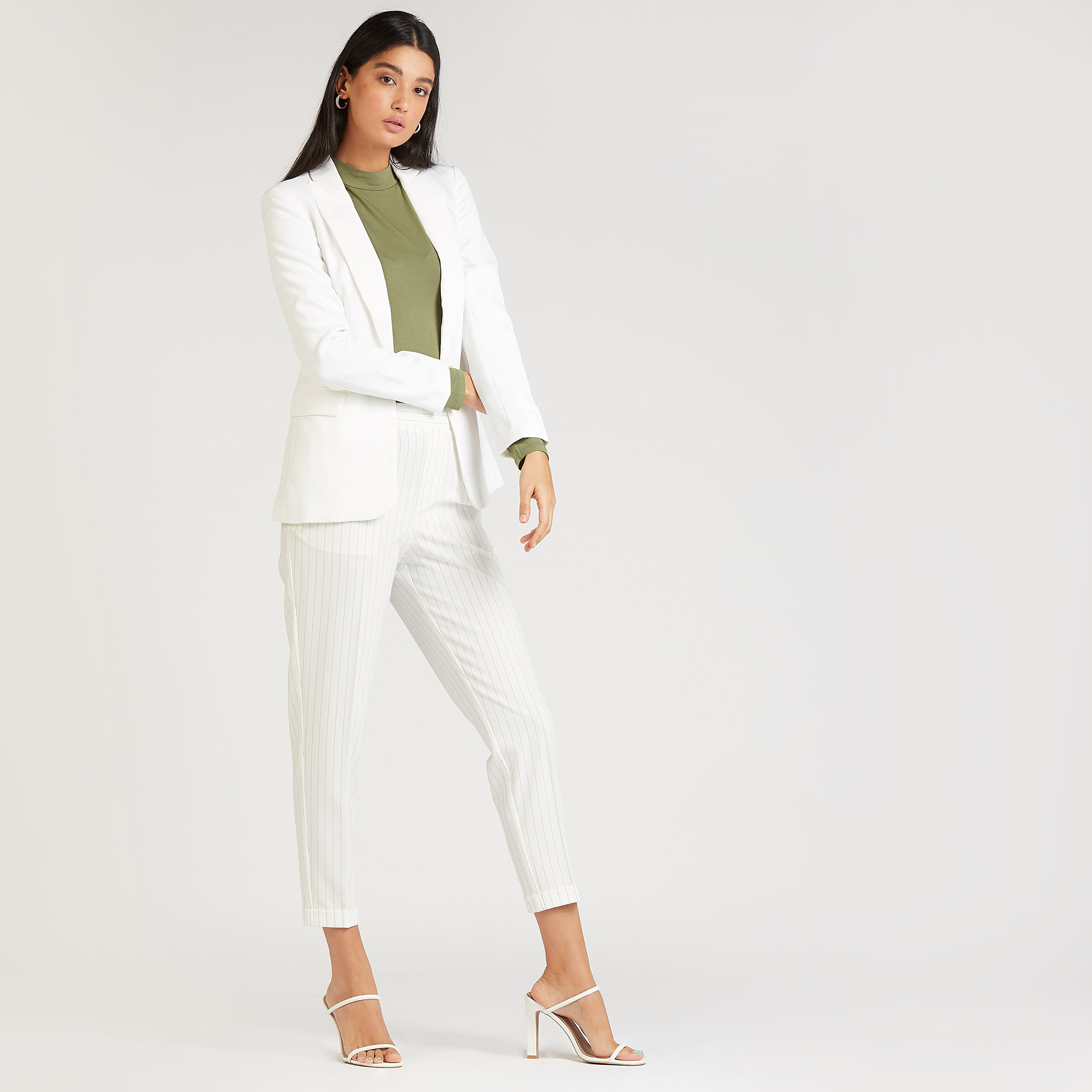 بنطلون مخطط بخصر مرن وحلقات حزام-women-clothing-bottoms-trousers-image-2