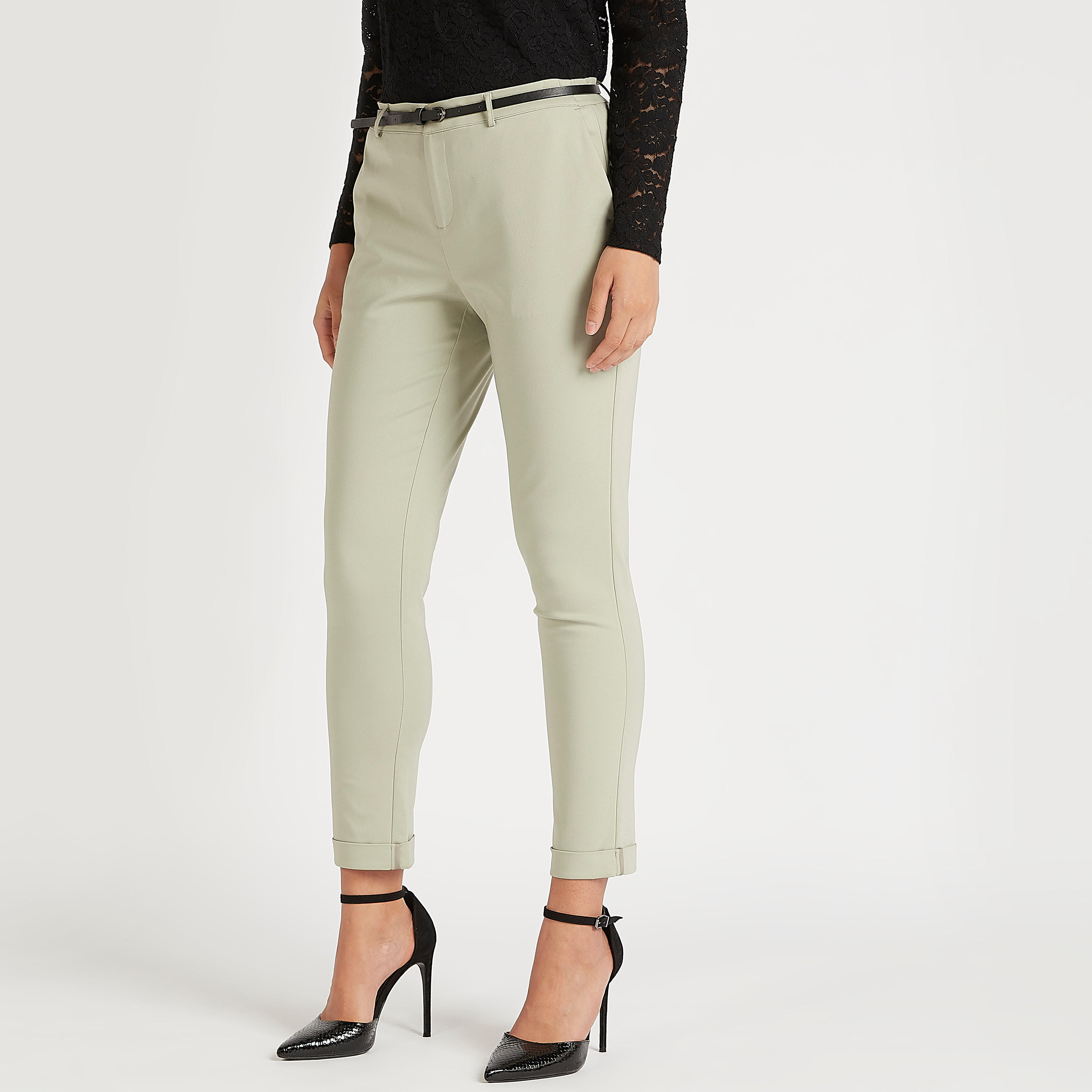 بنطلون سادة بحزام وخصر متوسّط الارتفاع وجيوب-women-clothing-bottoms-trousers-image-4