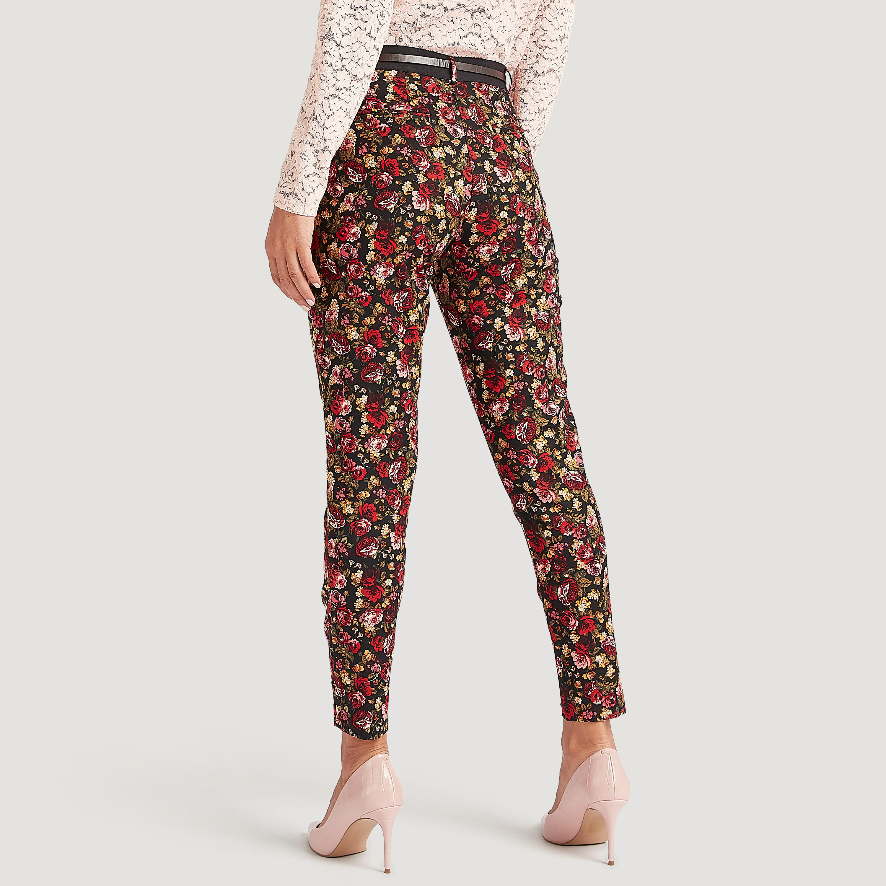 بنطلون بطبعات أزهار وحزام وجيوب وخصر متوسّط الارتفاع-women-clothing-bottoms-trousers-image-1