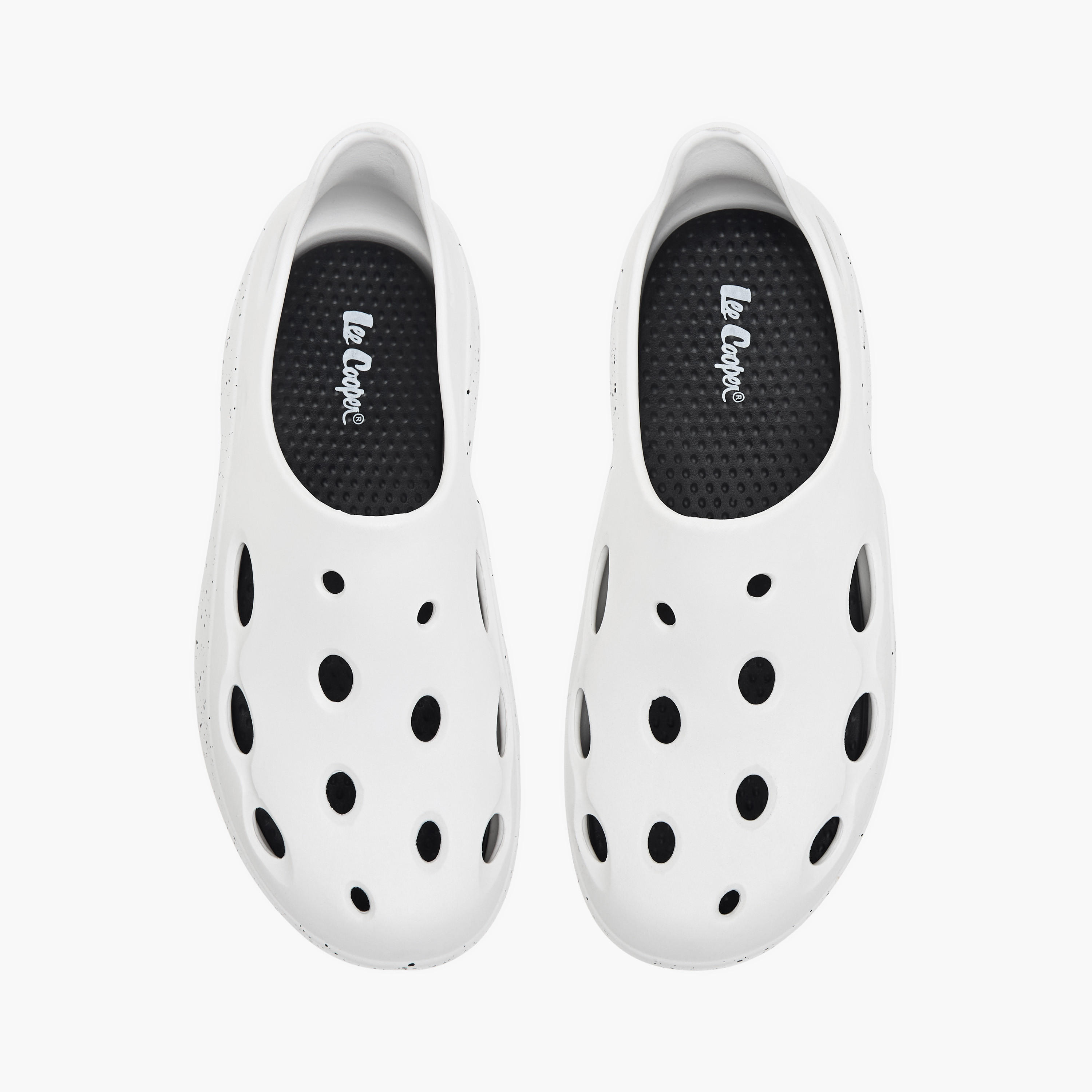 صندل كلوج سهل الارتداء بطبعات وتفاصيل مفرغة للرجال من لي كوبر-men-shoes-sandals-image-1