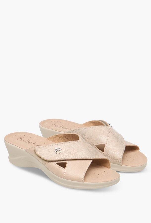 صندل بحزام متقاطع سهل الارتداء مع كعب ويدج من فلاي فوت-women-shoes-sandals-heeled-image-1