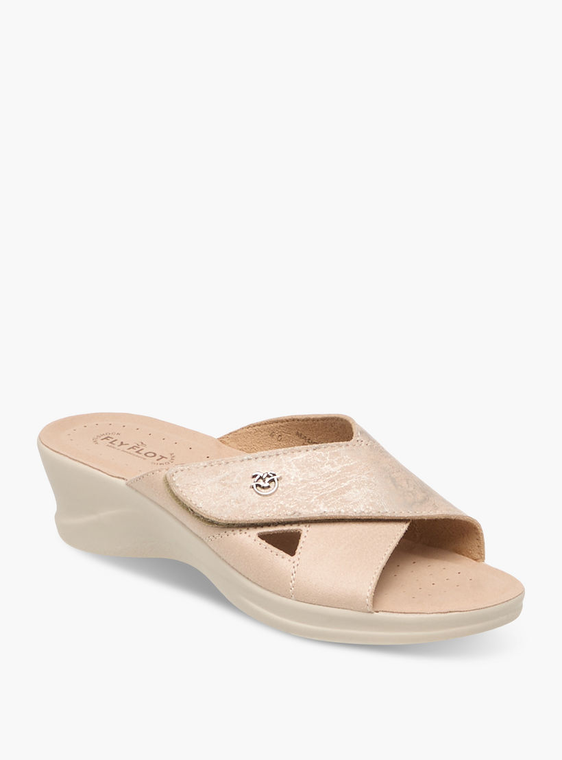 صندل بحزام متقاطع سهل الارتداء مع كعب ويدج من فلاي فوت-women-shoes-sandals-heeled-image-2