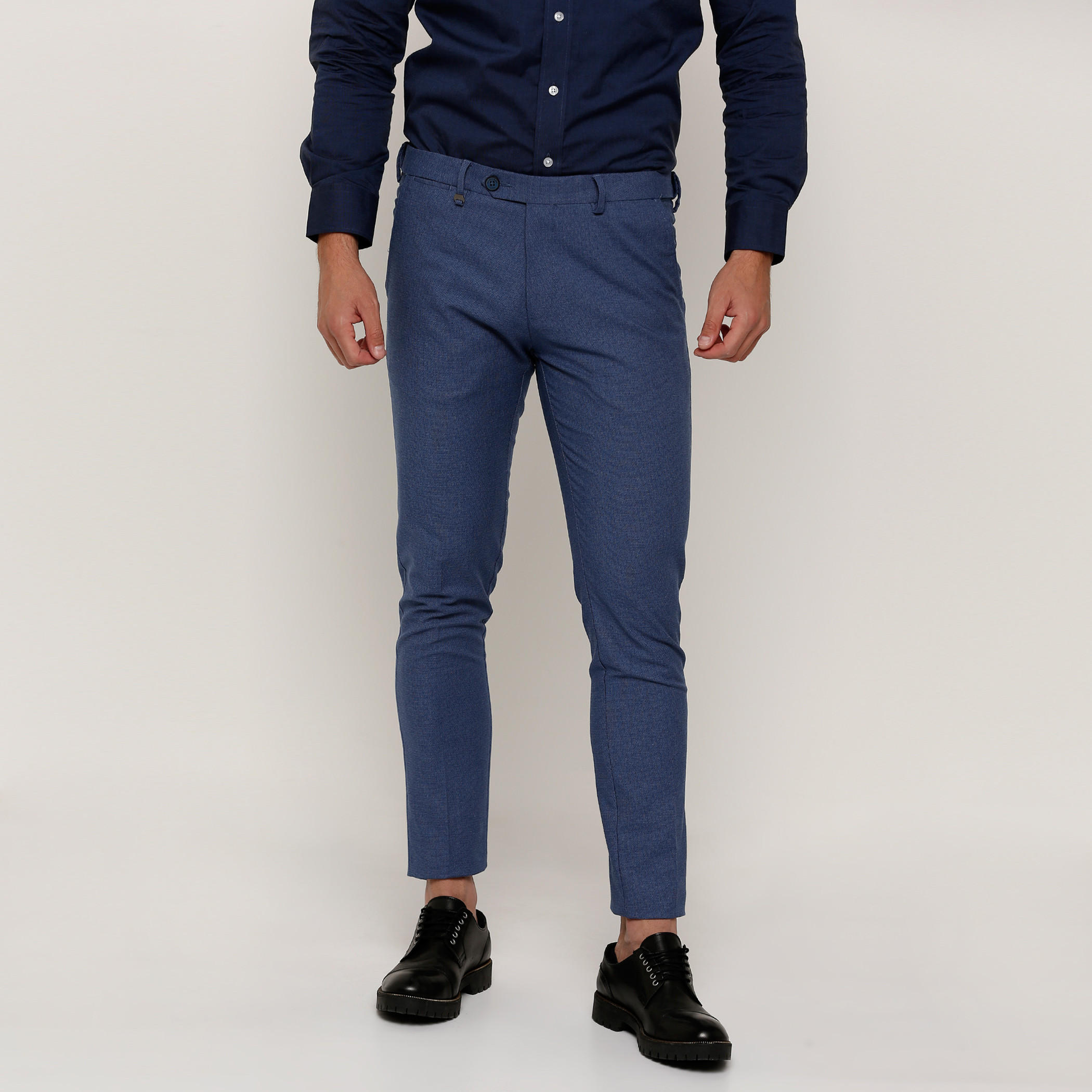 بنطال بأزرار وجيوب-men-clothing-bottoms-trousersandchinos-trousers-image-1