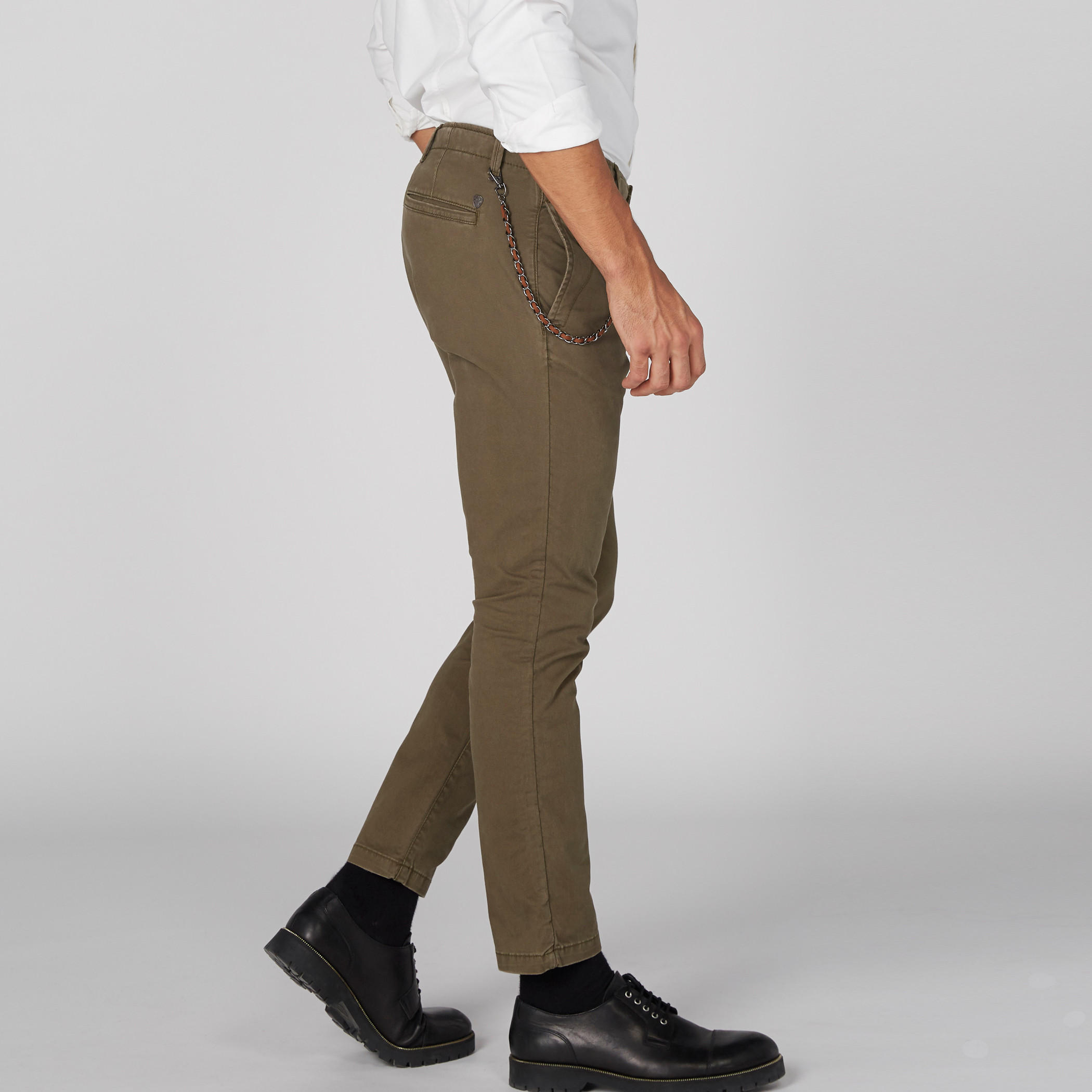 بنطال شينو طويل بزر إغلاق وجيوب-men-clothing-bottoms-trousersandchinos-trousers-image-4