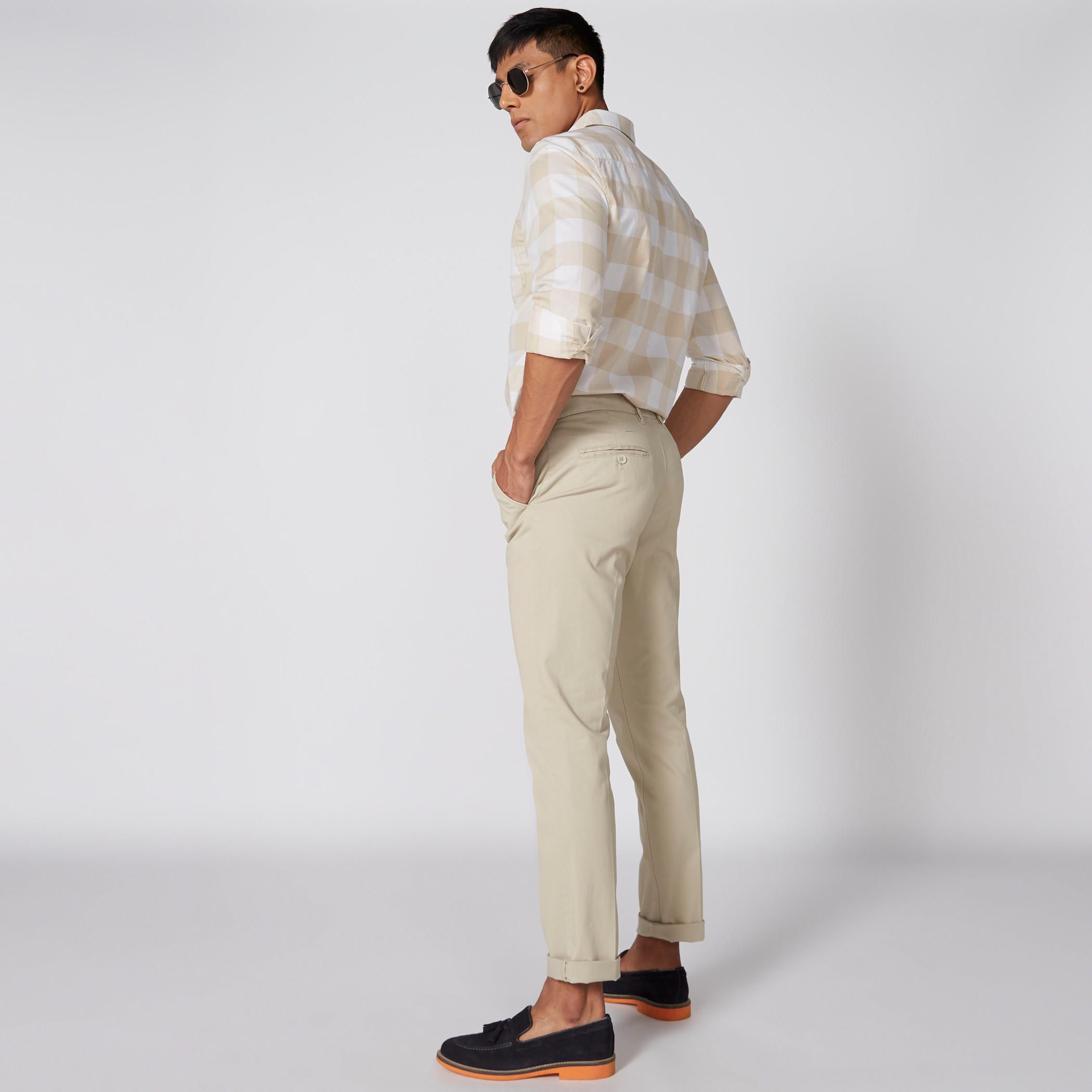بنطال شينو طويل بزر إغلاق وجيوب-men-clothing-bottoms-trousersandchinos-trousers-image-1
