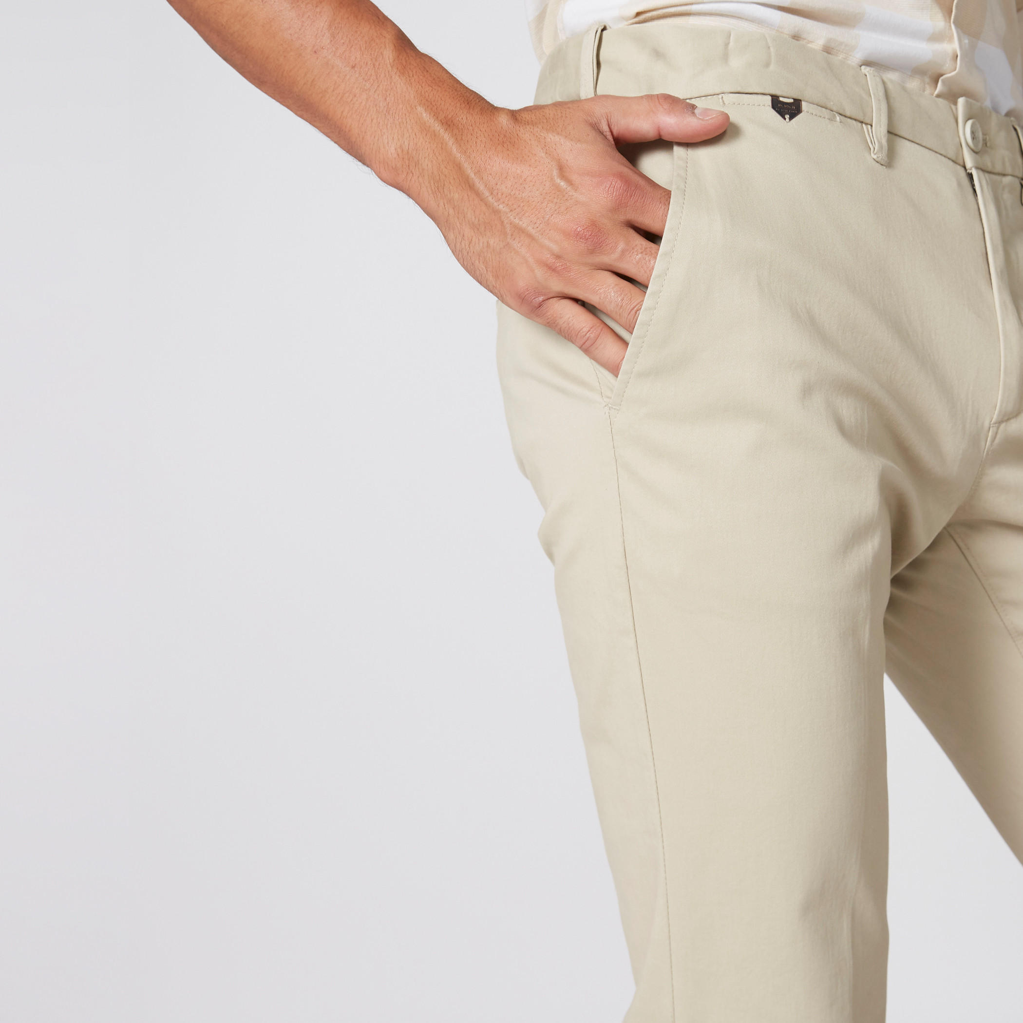 بنطال شينو طويل بزر إغلاق وجيوب-men-clothing-bottoms-trousersandchinos-trousers-image-4