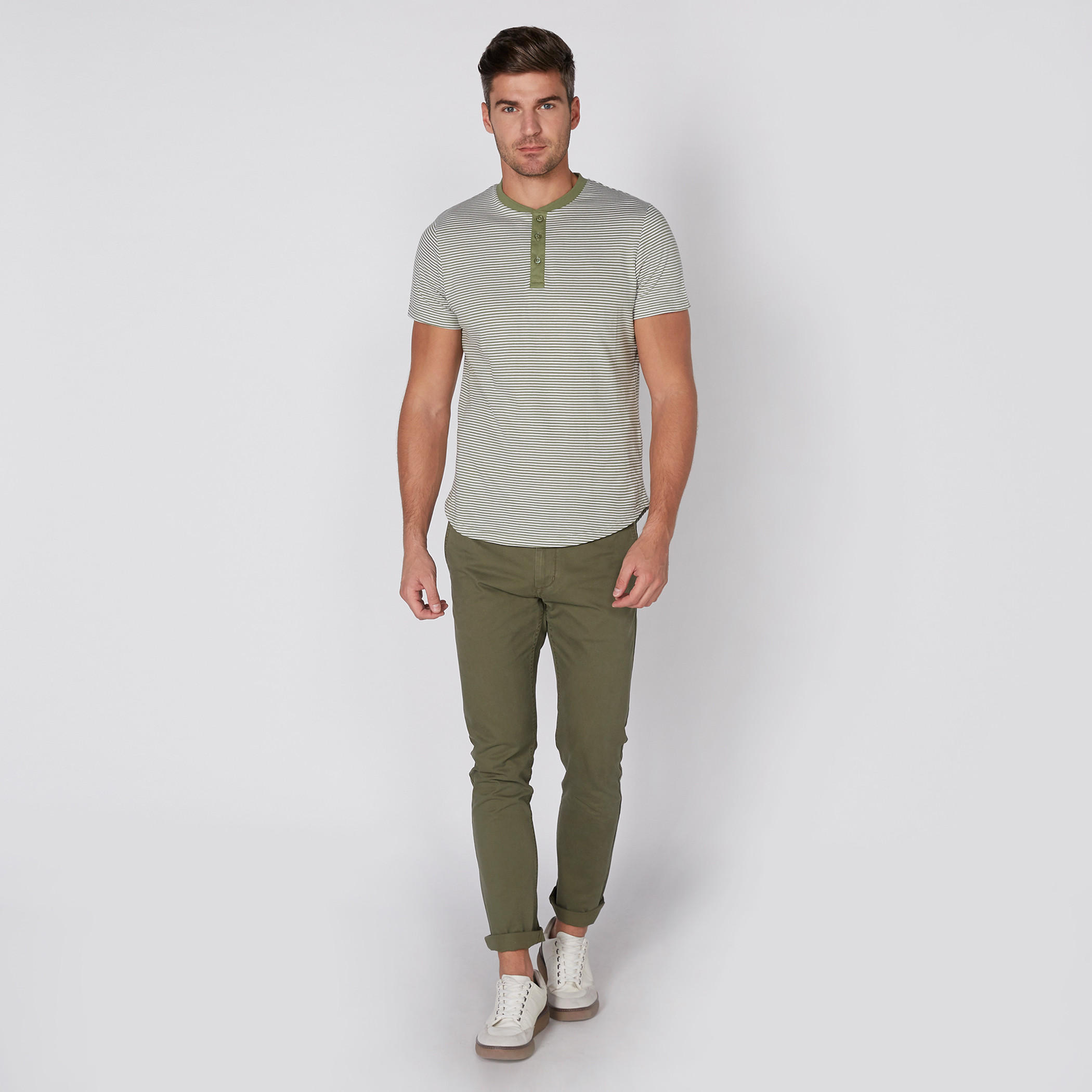 بنطال شينو طويل بزر إغلاق وجيوب-men-clothing-bottoms-trousersandchinos-trousers-image-1