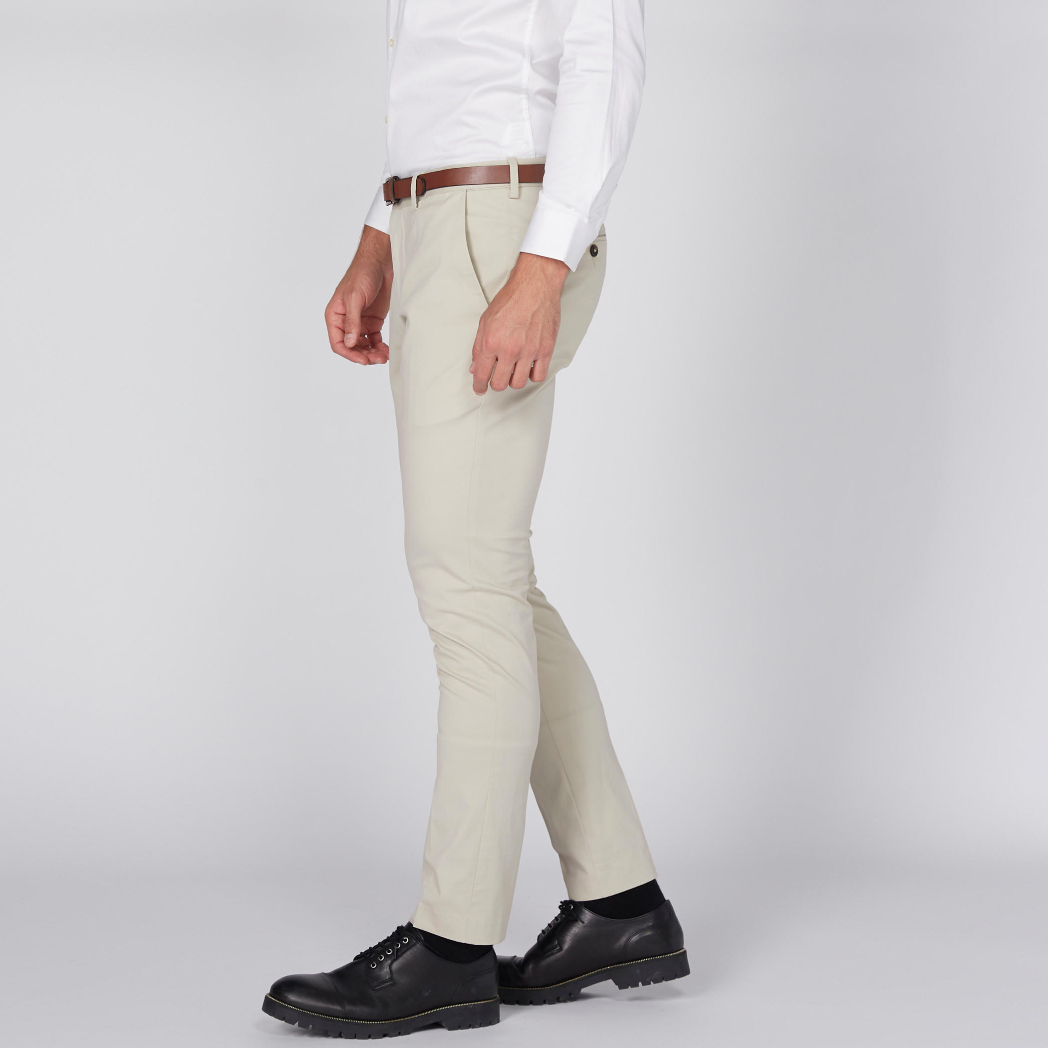 بنطال رسمي طويل بقصّة عادية-men-clothing-bottoms-trousersandchinos-trousers-image-4