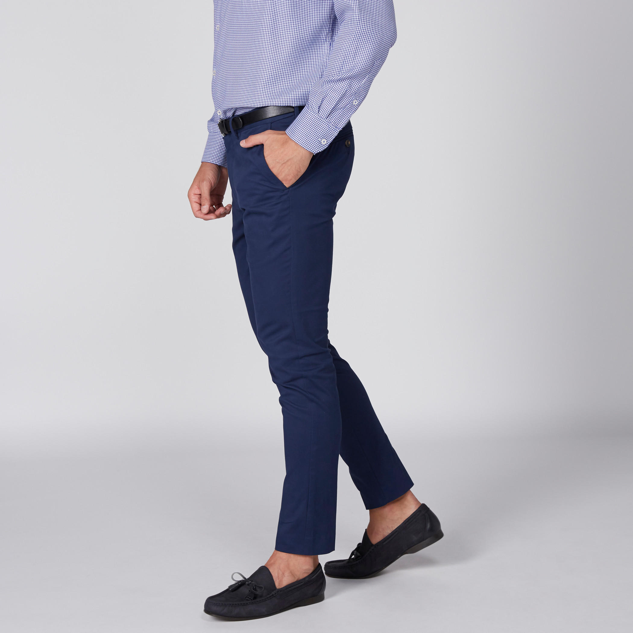 بنطال طويل بقصّة ضيّقة-men-clothing-bottoms-trousersandchinos-trousers-image-2