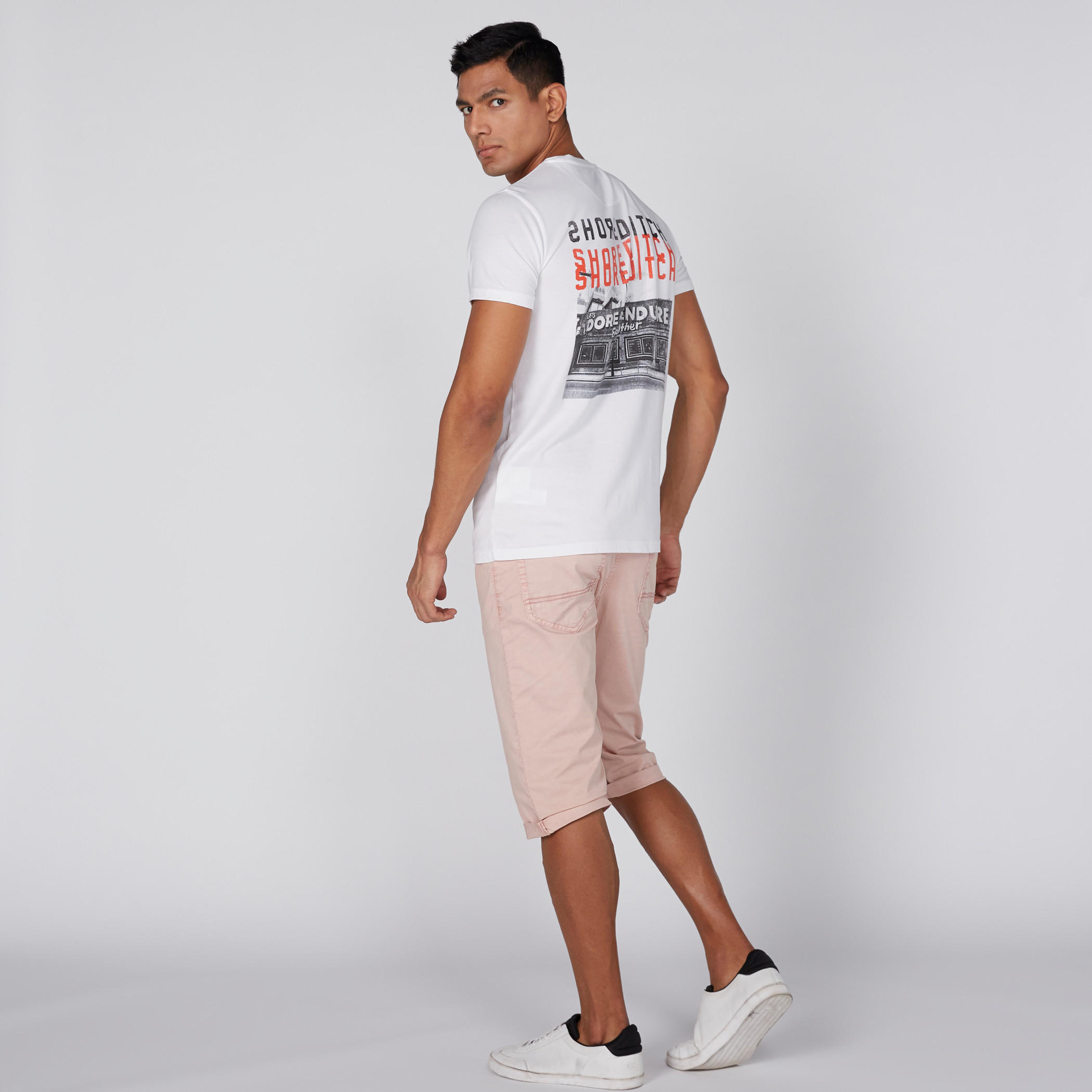 شورت بجيوب وخصر مضلع متوسط الارتفاع-men-clothing-bottoms-shorts-image-2