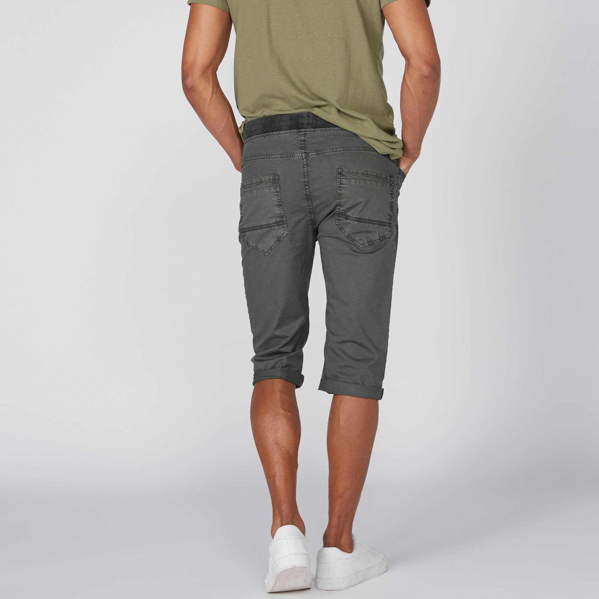 شورت بجيوب وخصر مضلع متوسط الارتفاع-men-clothing-bottoms-shorts-image-5