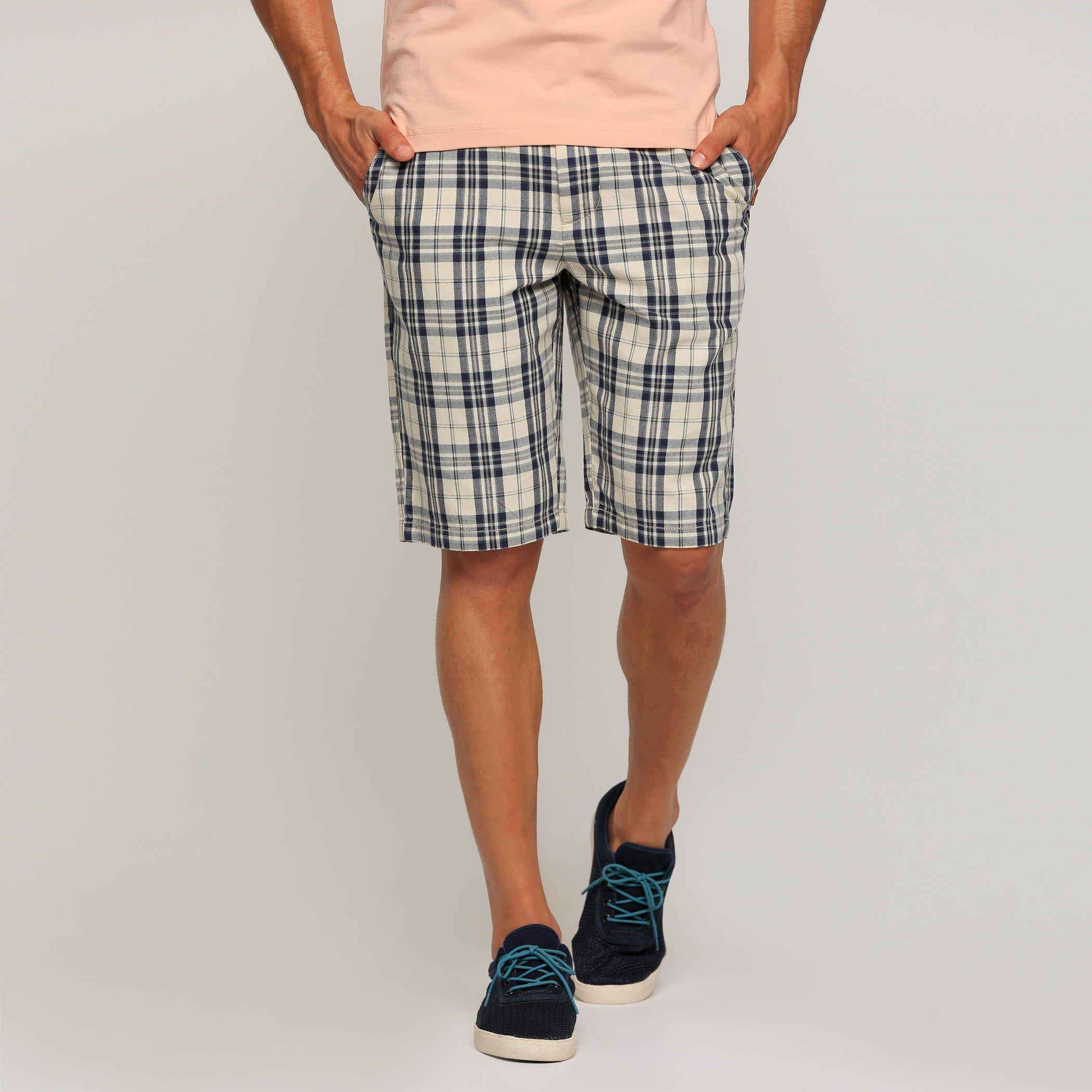 شورت كاروهات بجيوب-men-clothing-bottoms-shorts-image-1
