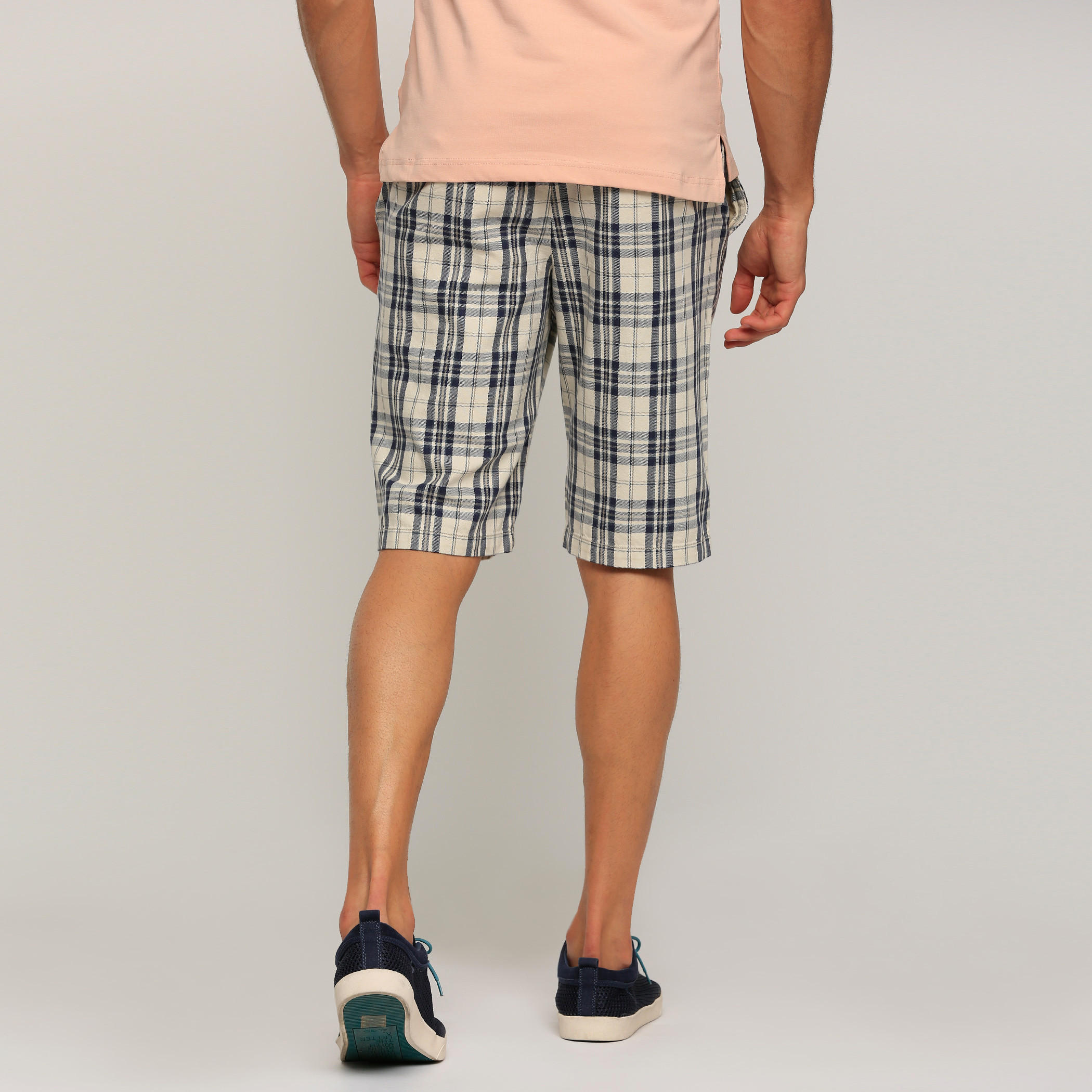 شورت كاروهات بجيوب-men-clothing-bottoms-shorts-image-2