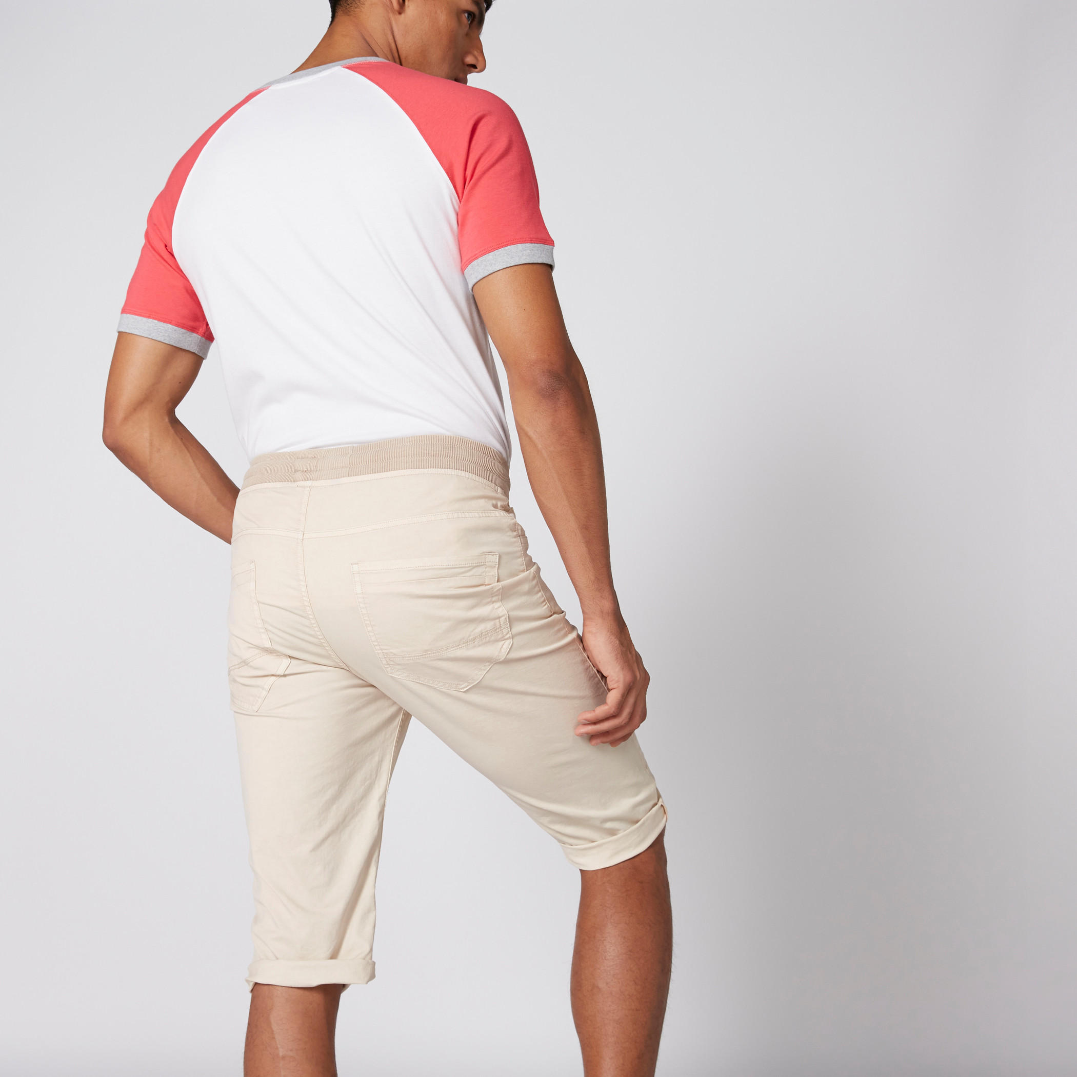 شورت بجيوب وخصر مضلع عالي-men-clothing-bottoms-shorts-image-2