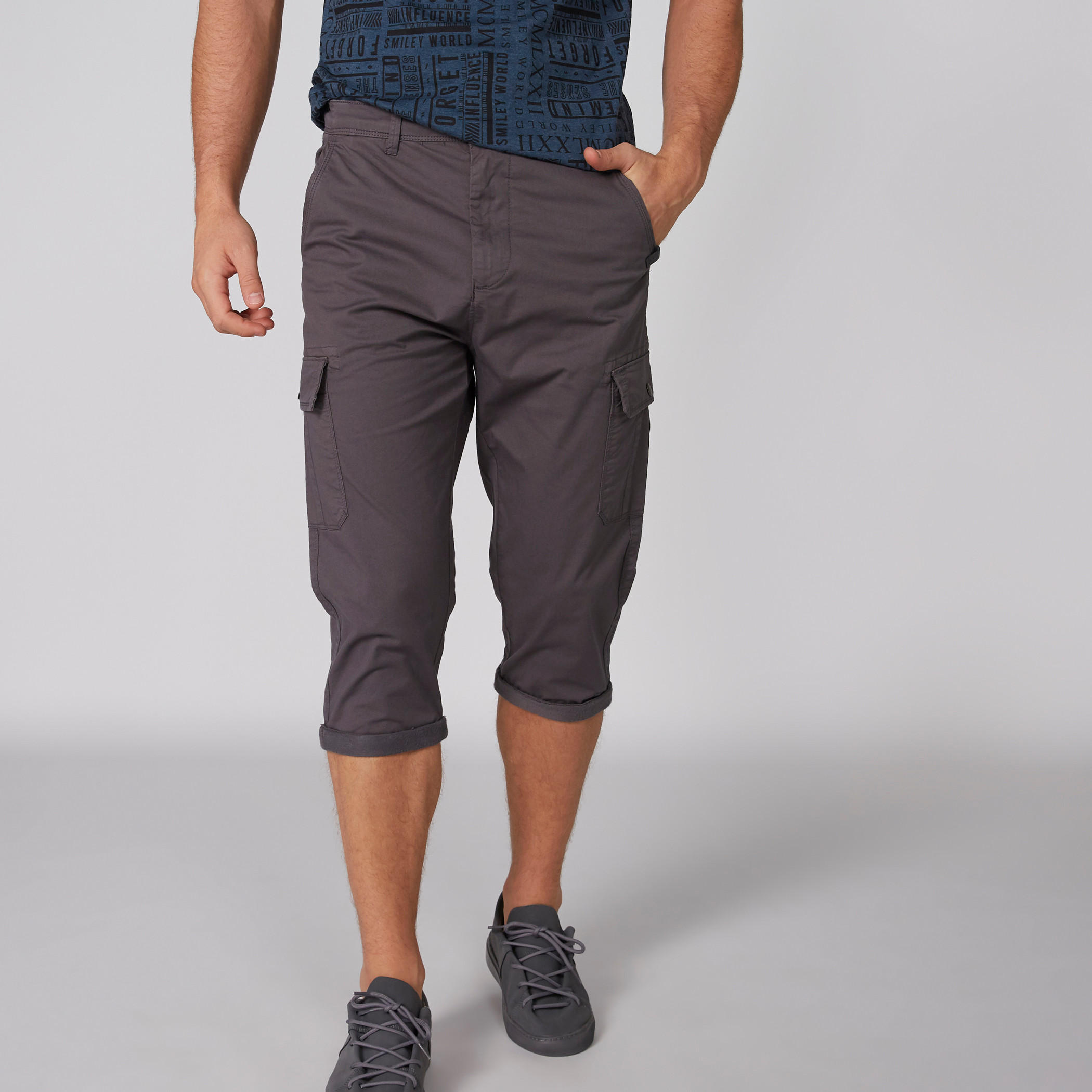 بنطال قصير بجيوب وزر إغلاق-men-clothing-bottoms-trousersandchinos-trousers-image-3